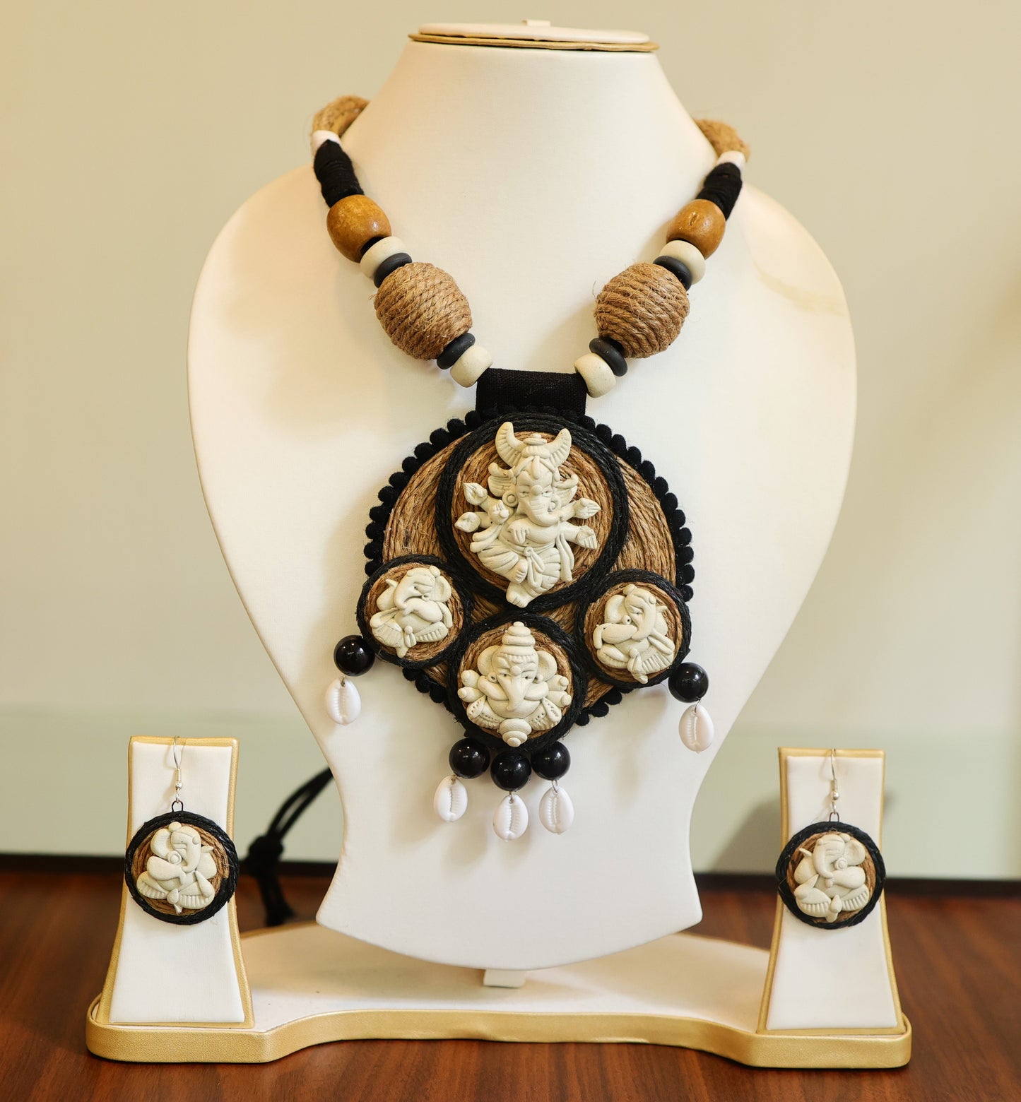 Siddhipriya Poly Ceramic Necklace & Earring set