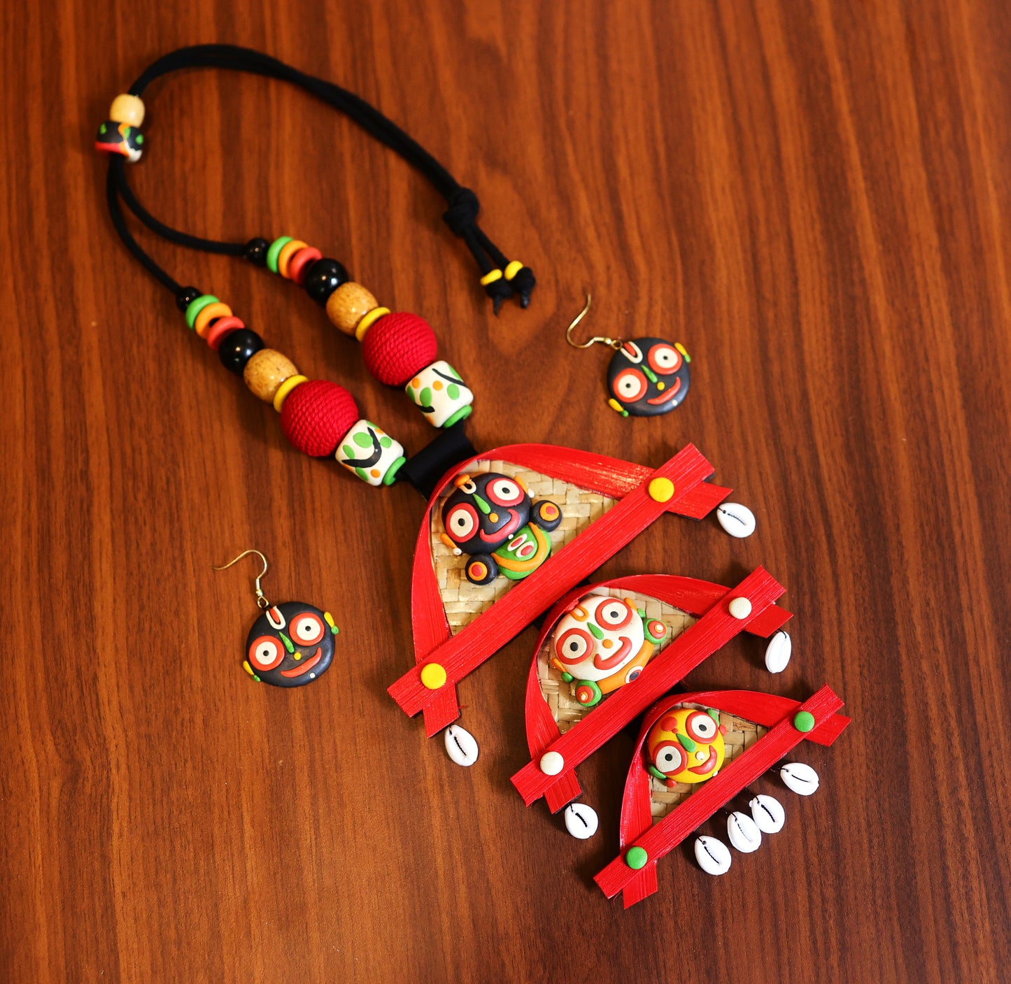 Vasudeva Poly Ceramic Necklace & Earring set