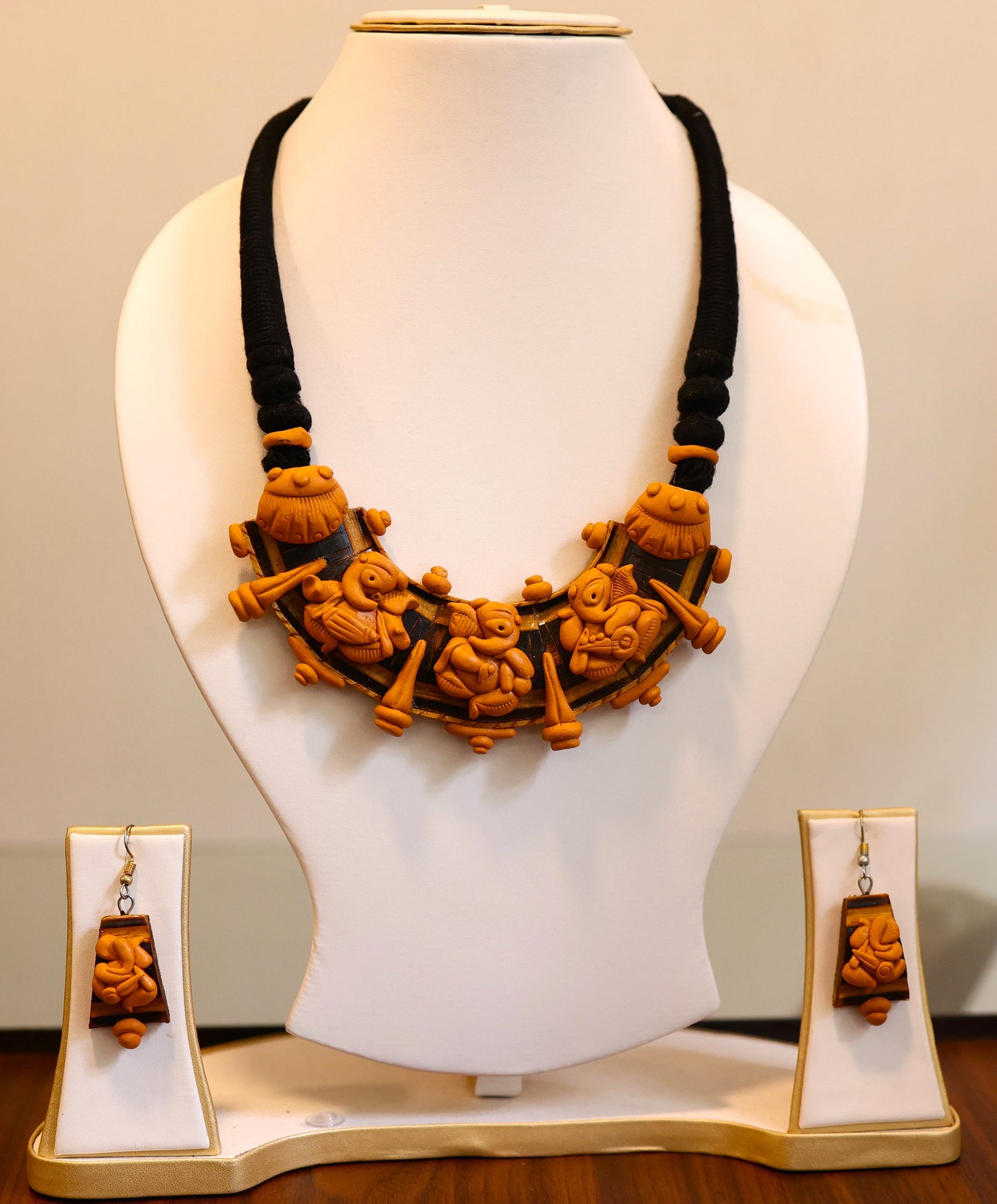 Vinayaka Poly Ceramic Necklace & Earring set