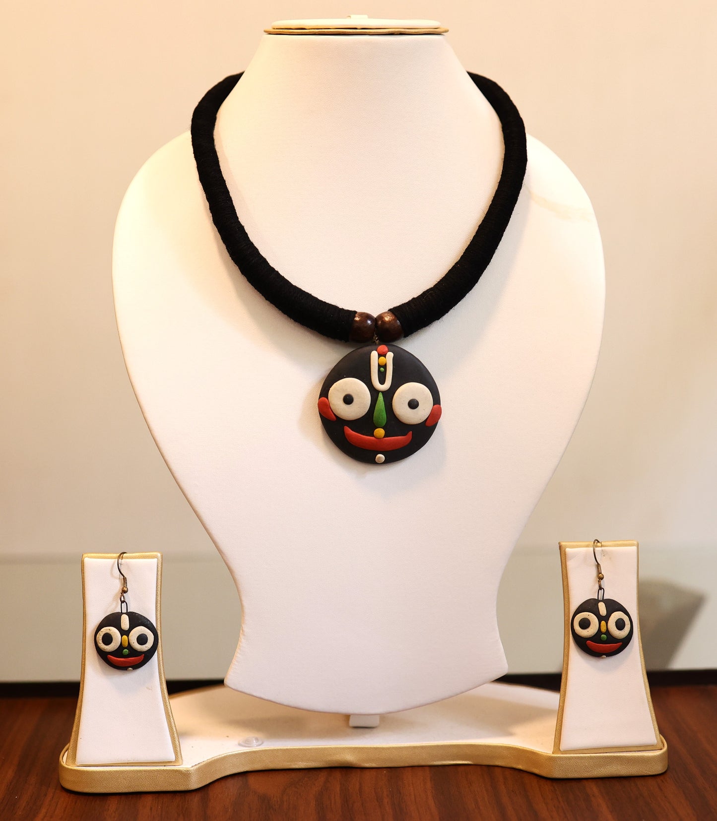 Damodara Poly Ceramic Necklace & Earring set