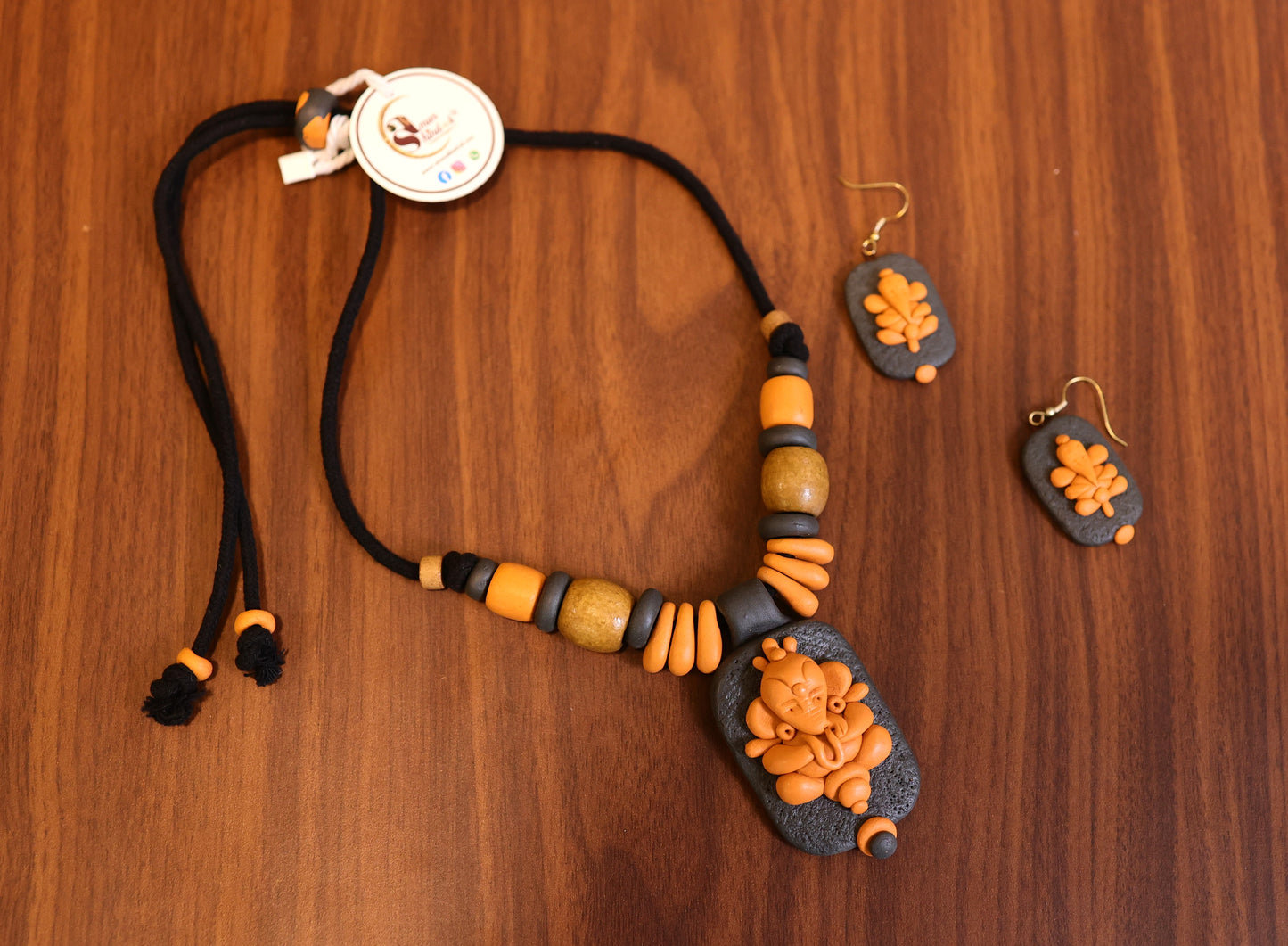Devavrata Poly Ceramic Necklace & Earring set