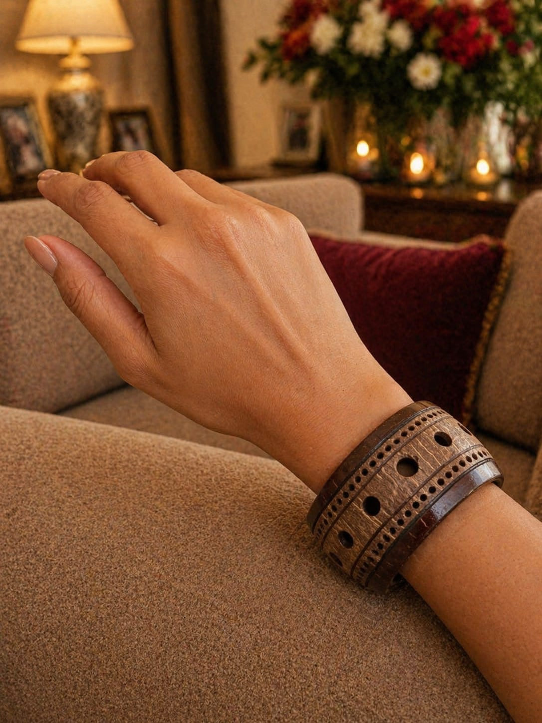 Miraan Coco Shell Bangle