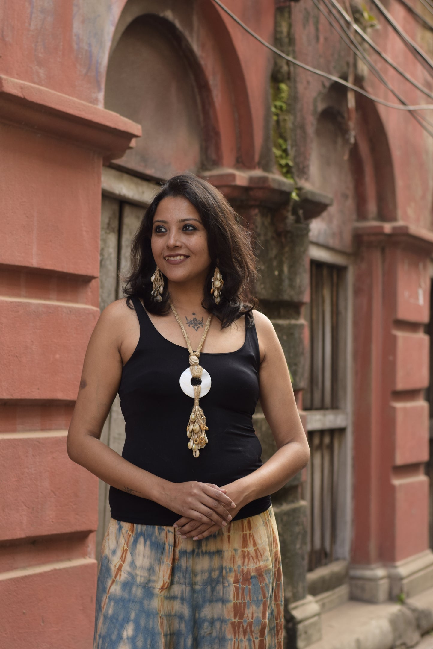 Amarta Jute & Shell Necklace & Earrings set