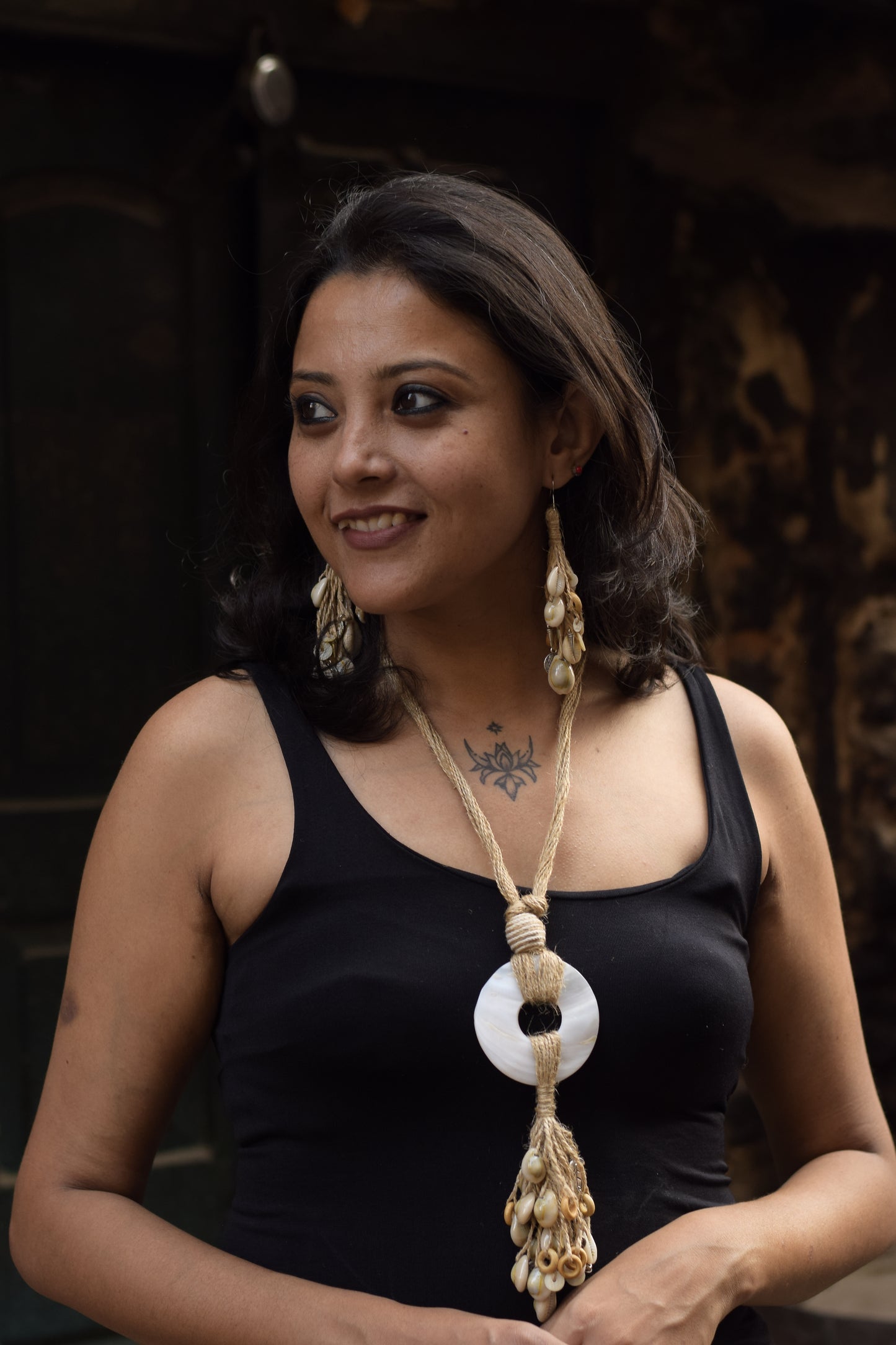 Amarta Jute & Shell Necklace & Earrings set