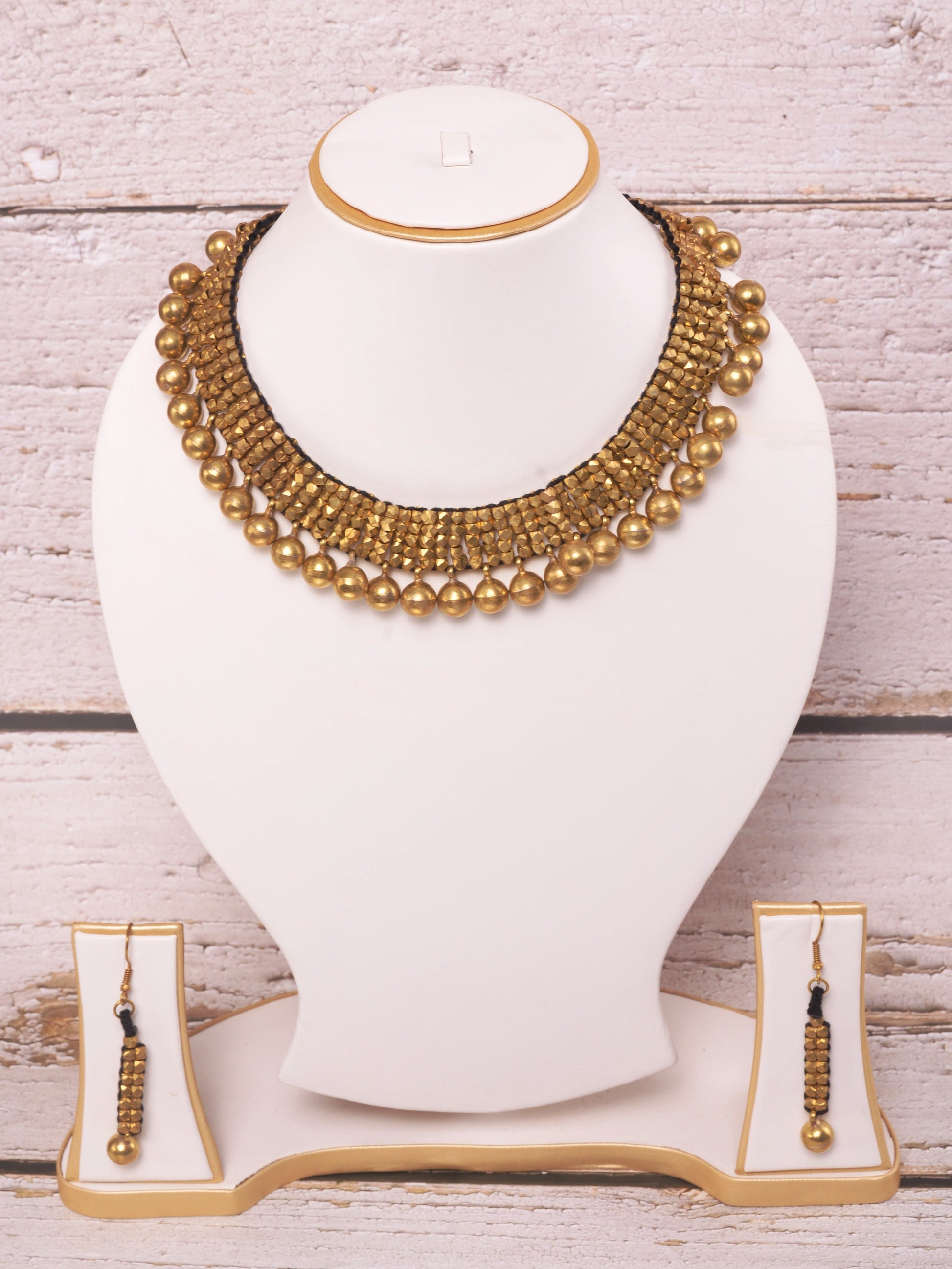 Mayra Dokra Jewellery Necklace & Earrings set