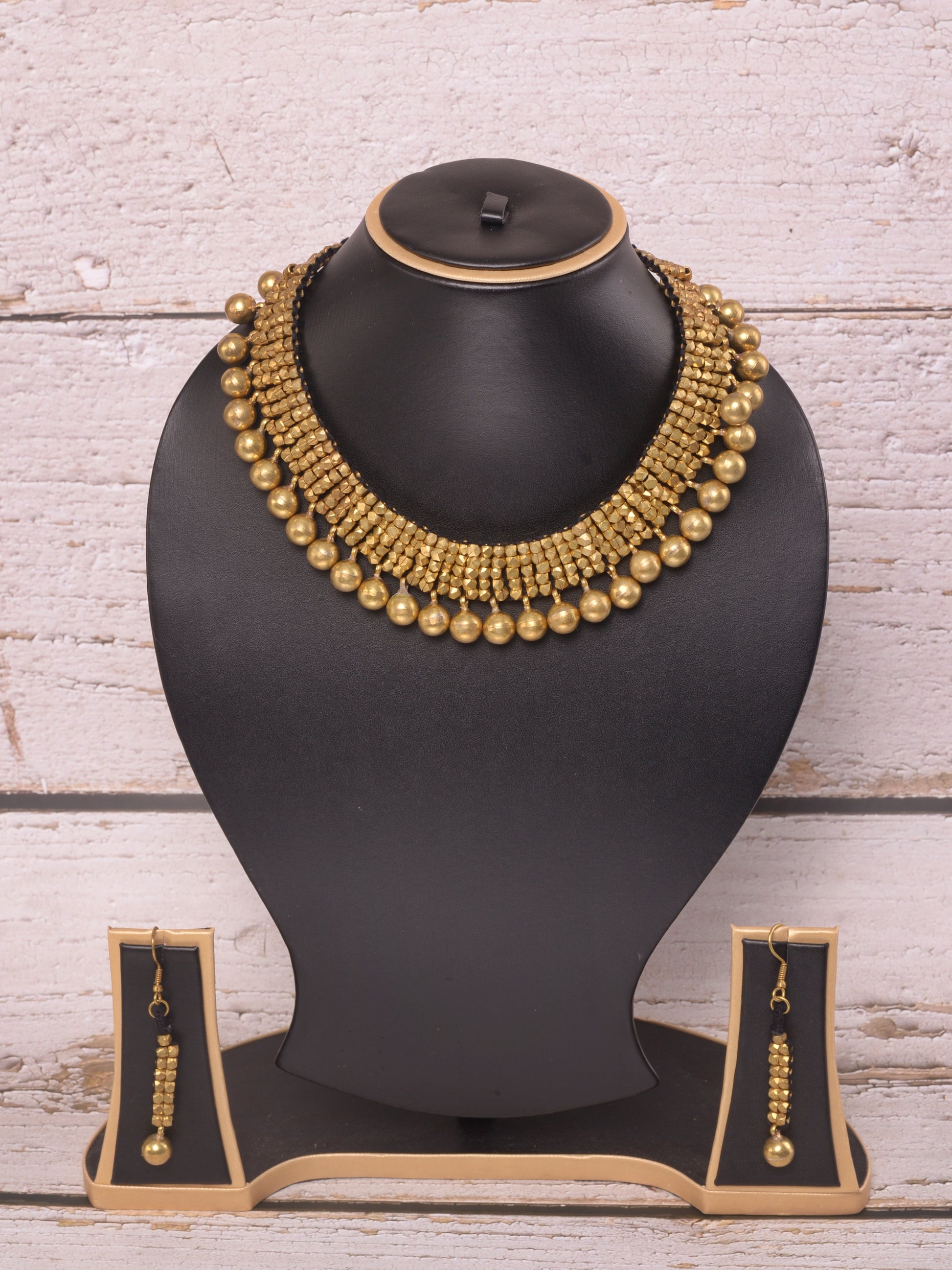 Mayra Dokra Jewellery Necklace & Earrings set