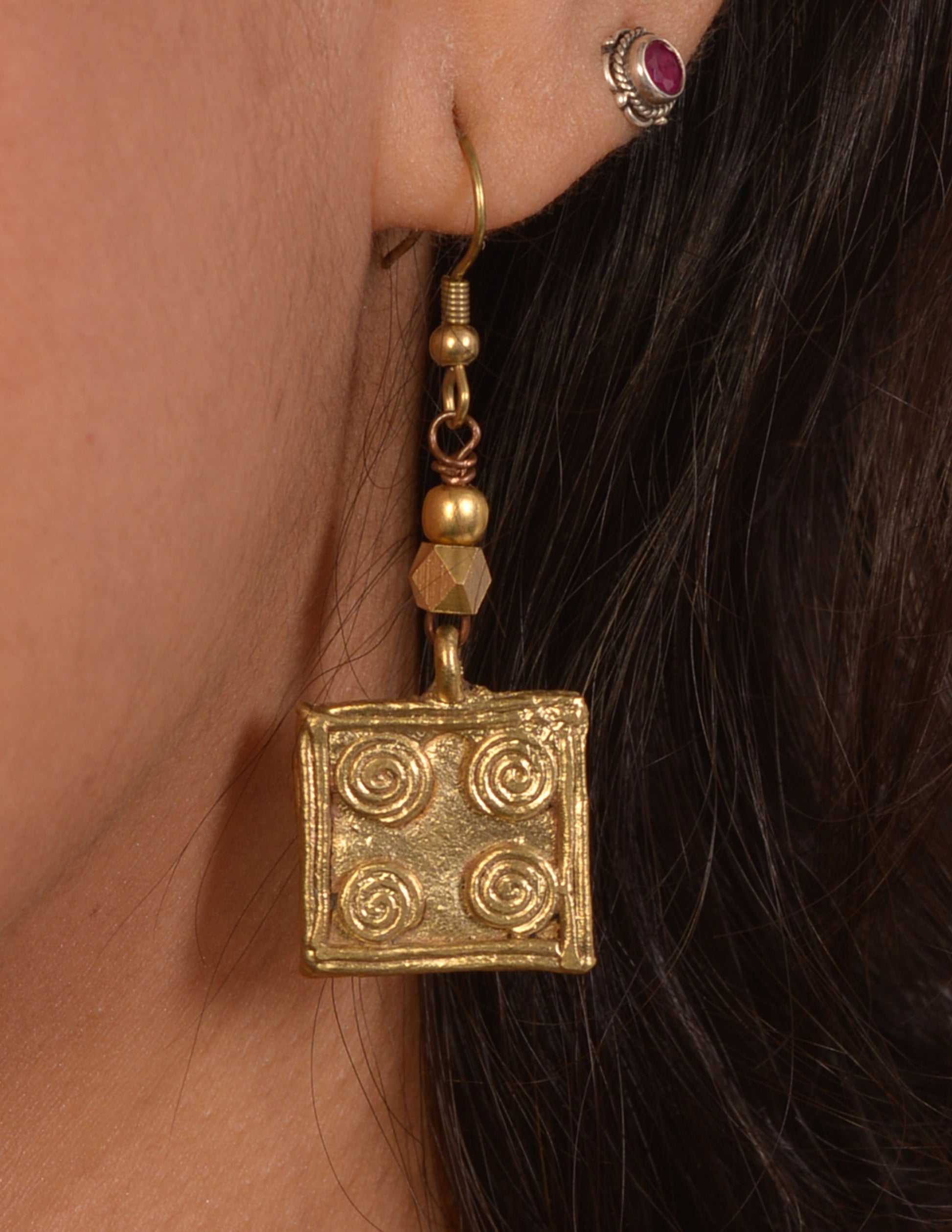 Anvi Dokra Jewellery Hasli Necklace & Earrings Set