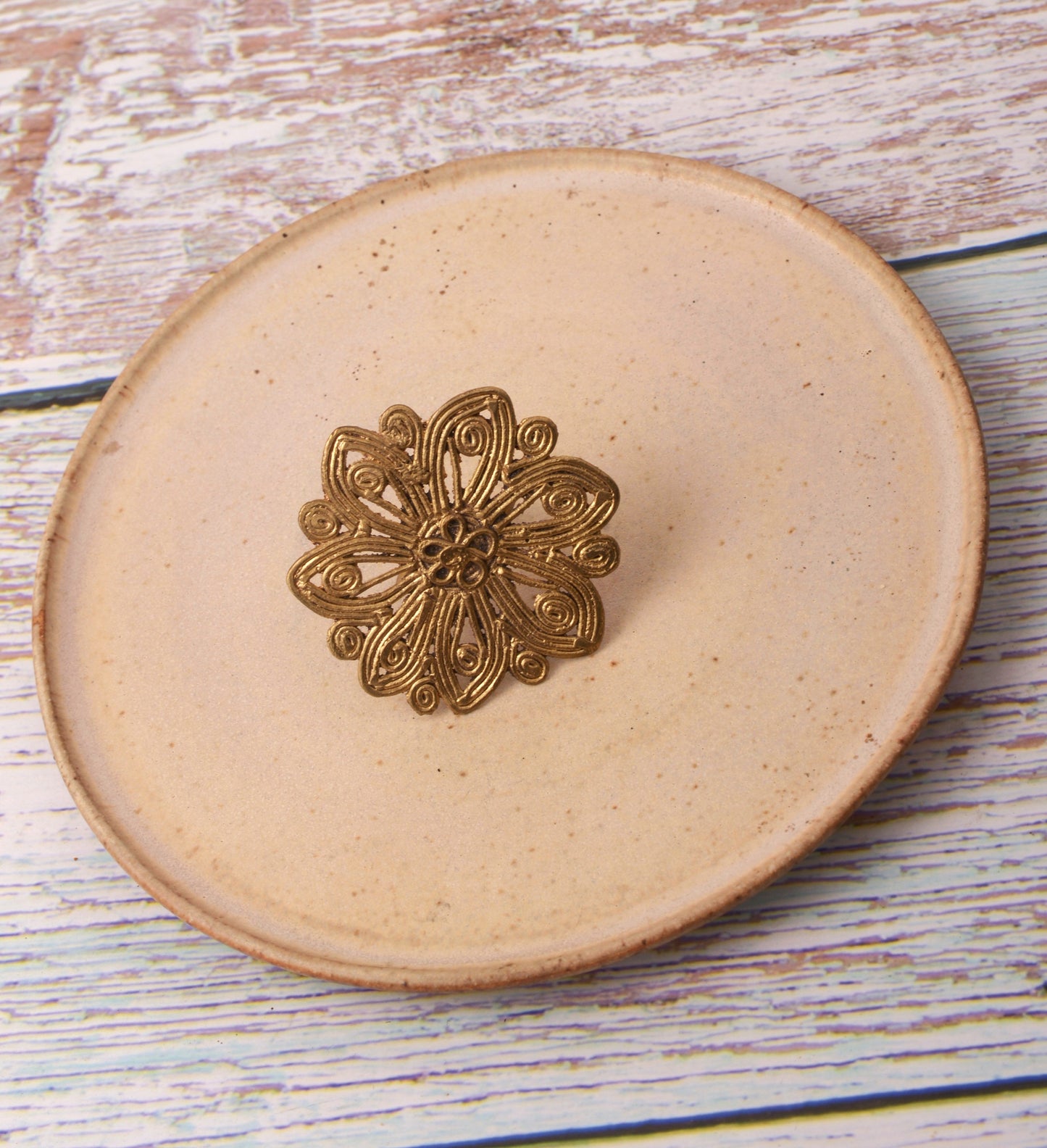 Anahita Dokra Finger Ring