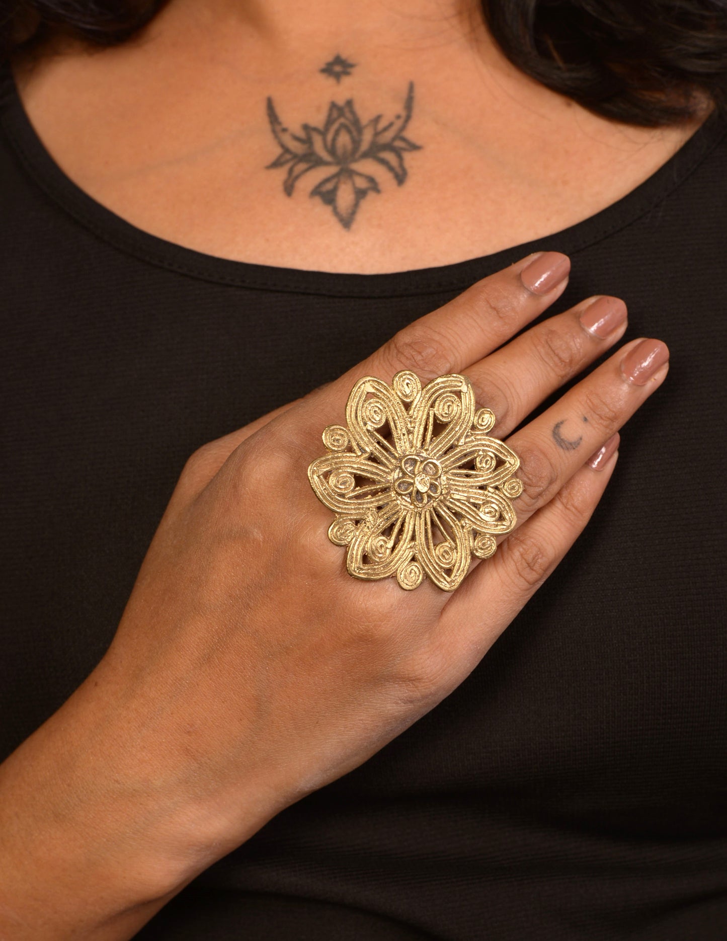Anahita Dokra Finger Ring