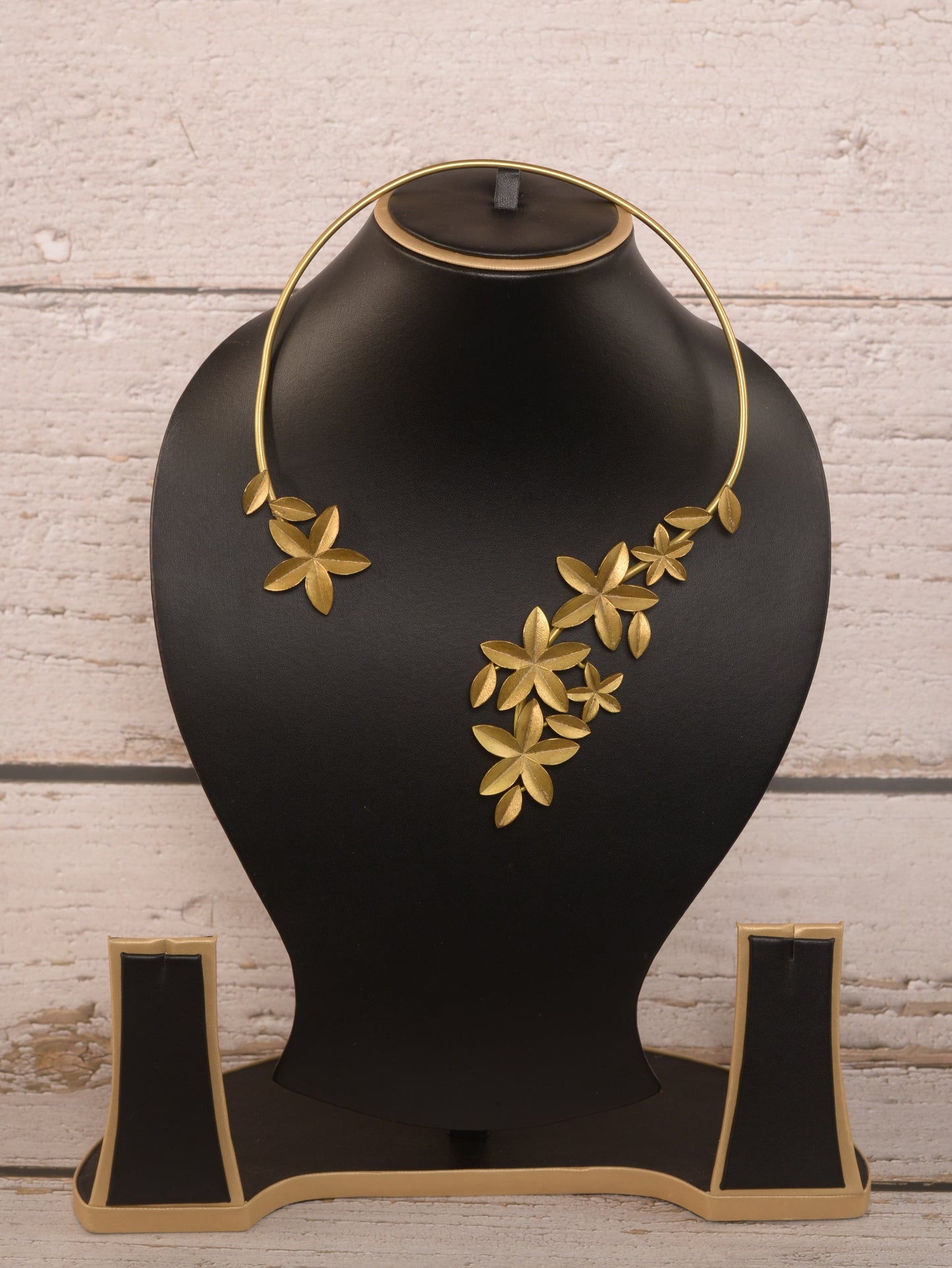 Aeindri Brass Hasli Necklace