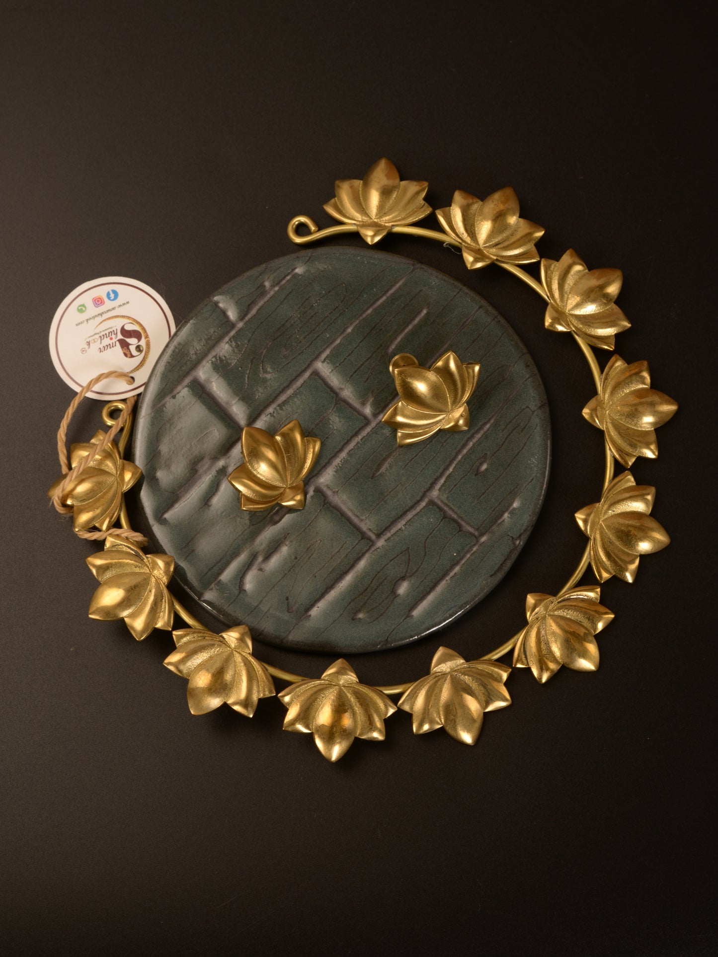 Aadarshini Brass Necklace & Earring set