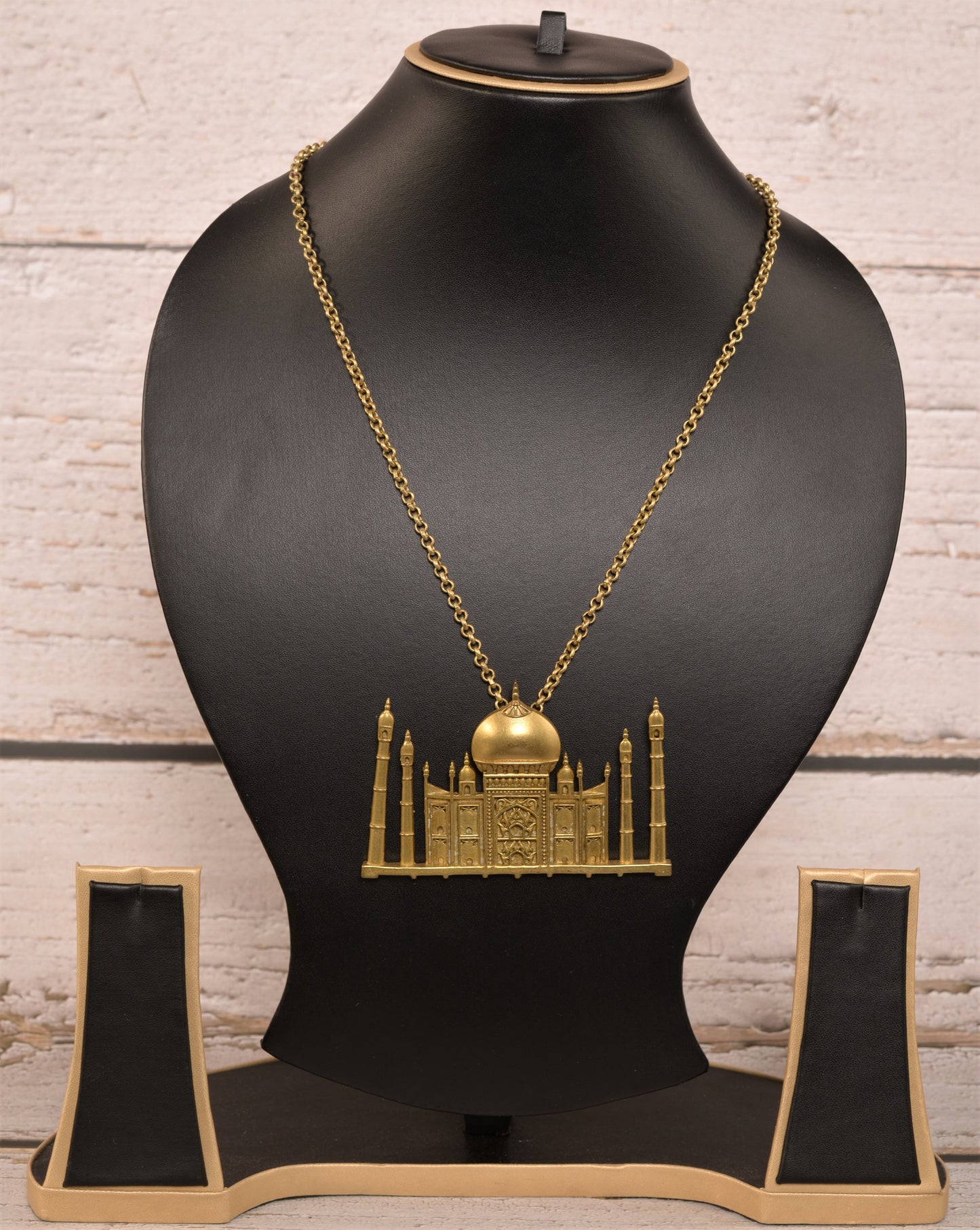 Banhi Brass Pendant