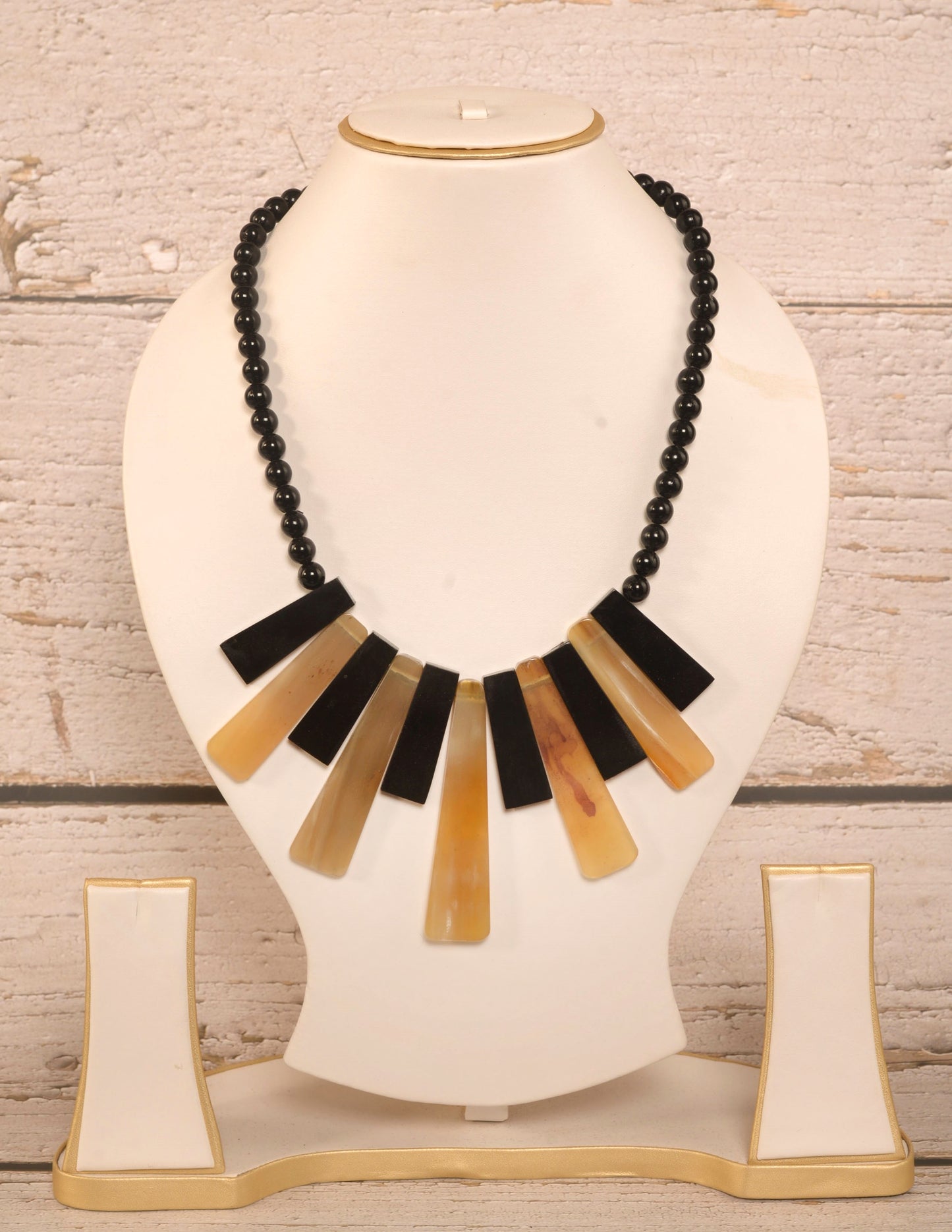 Yana Horn Necklace