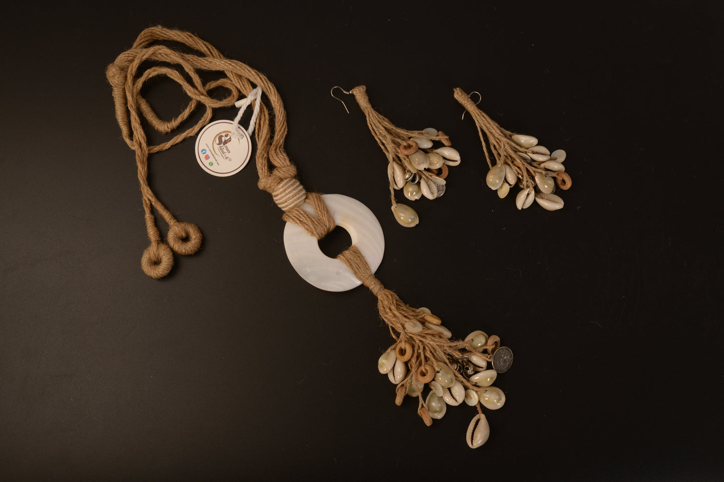 Amarta Jute & Shell Necklace & Earrings set