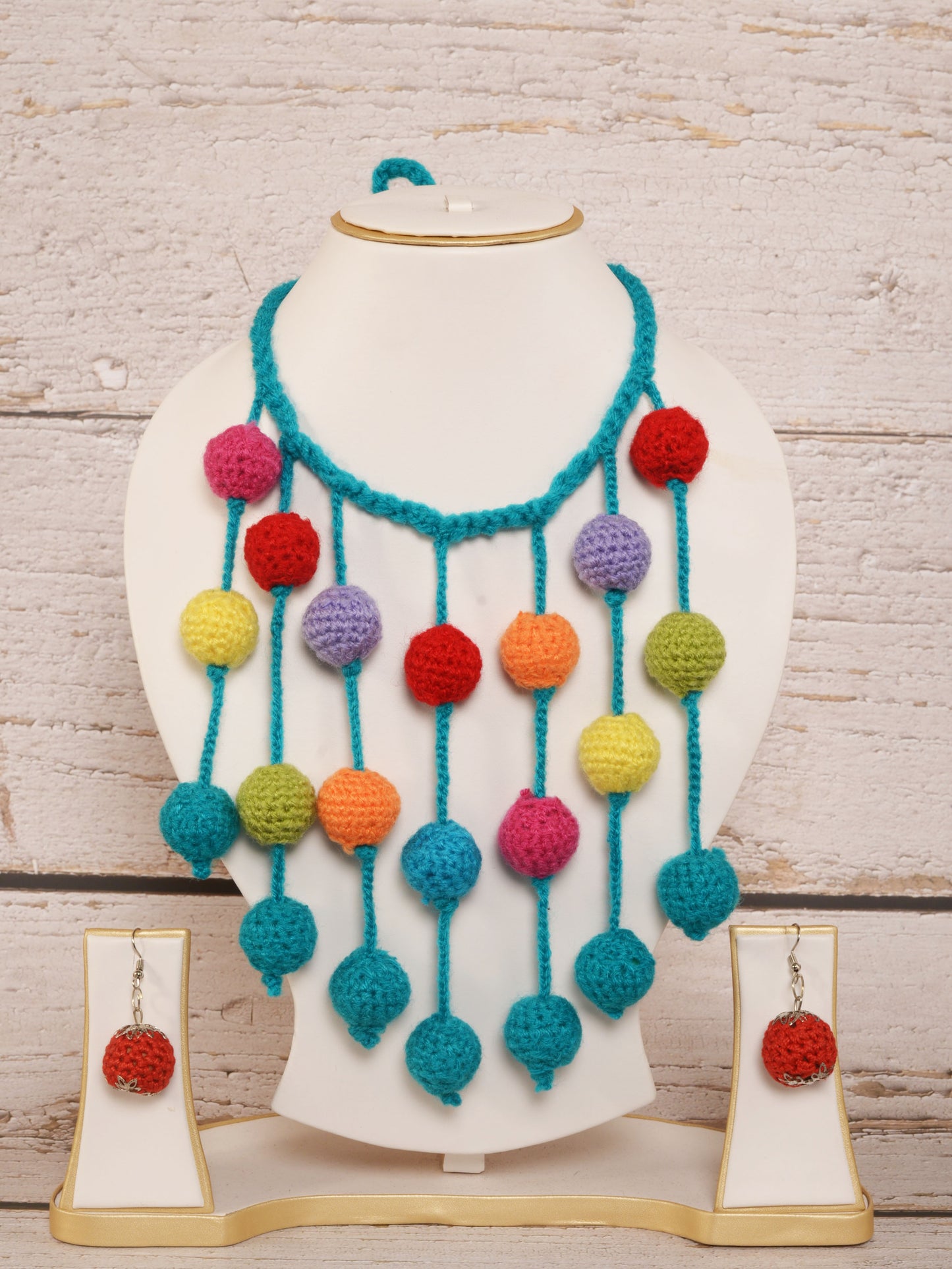 Aaarti Crochet Necklace & Earrings set