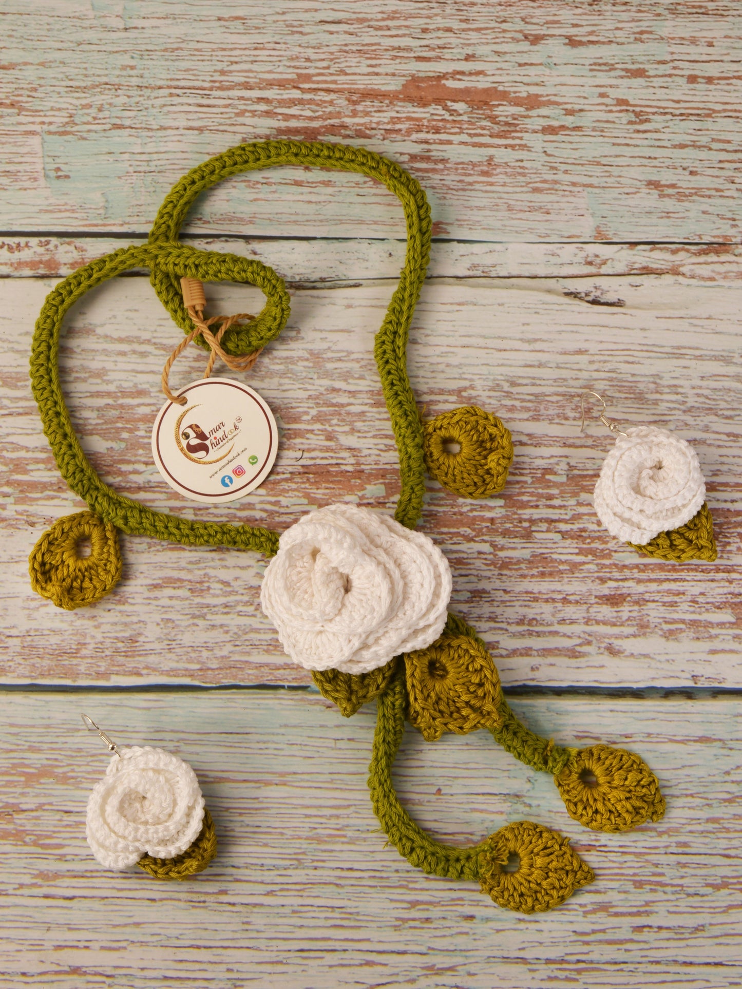 Aachal Crochet Necklace & Earrings set