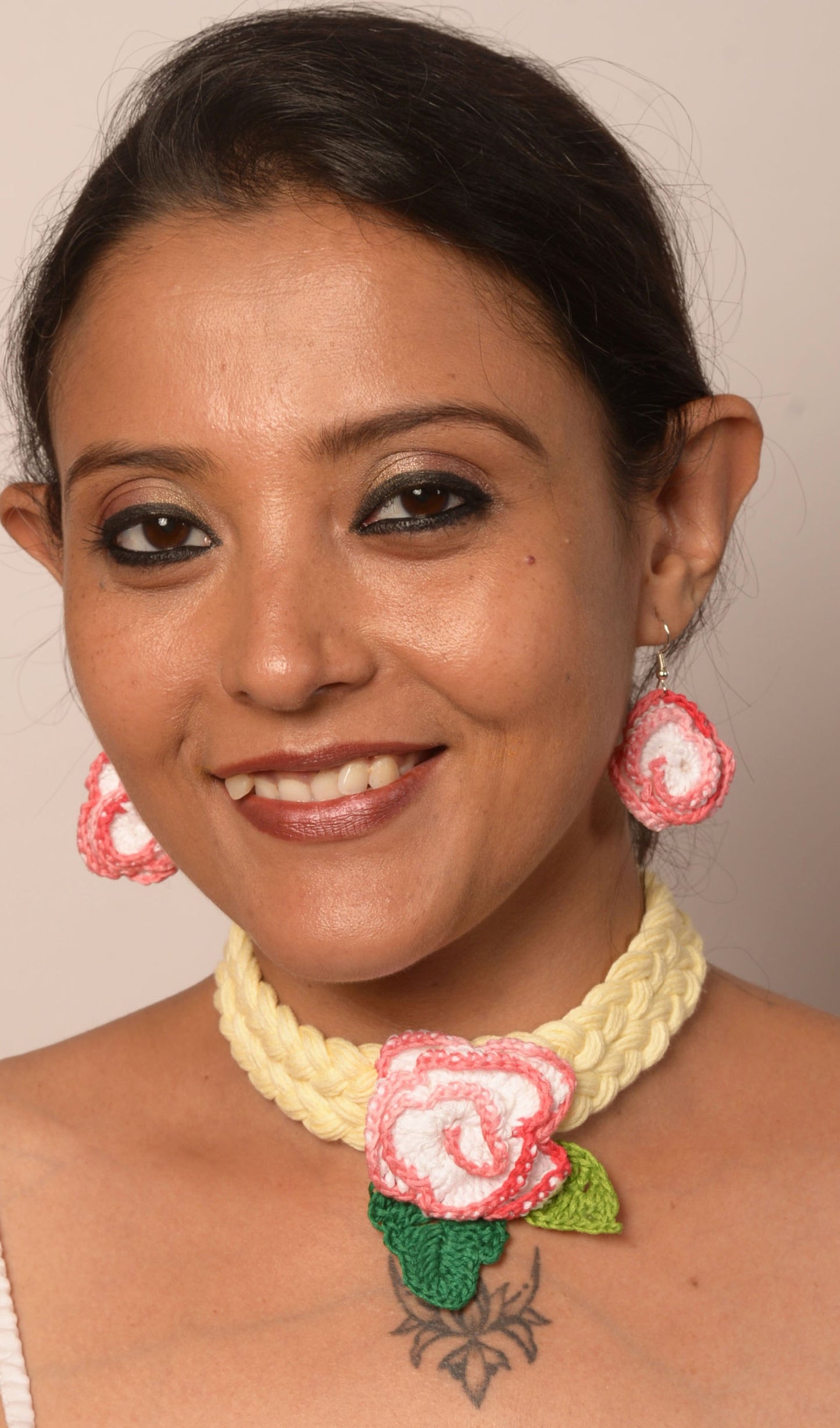 Aarti Crochet Necklace & Earrings set