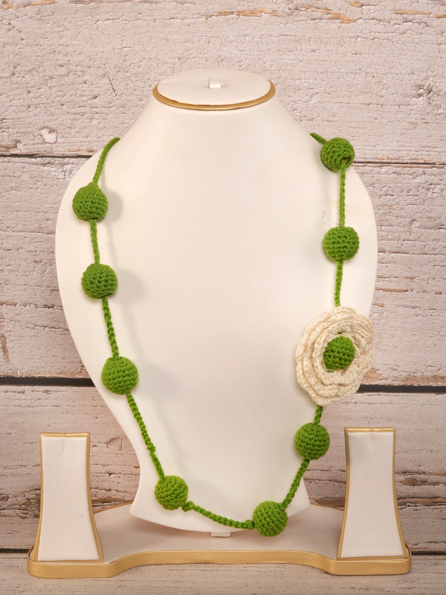 Aarunya Crochet Necklace