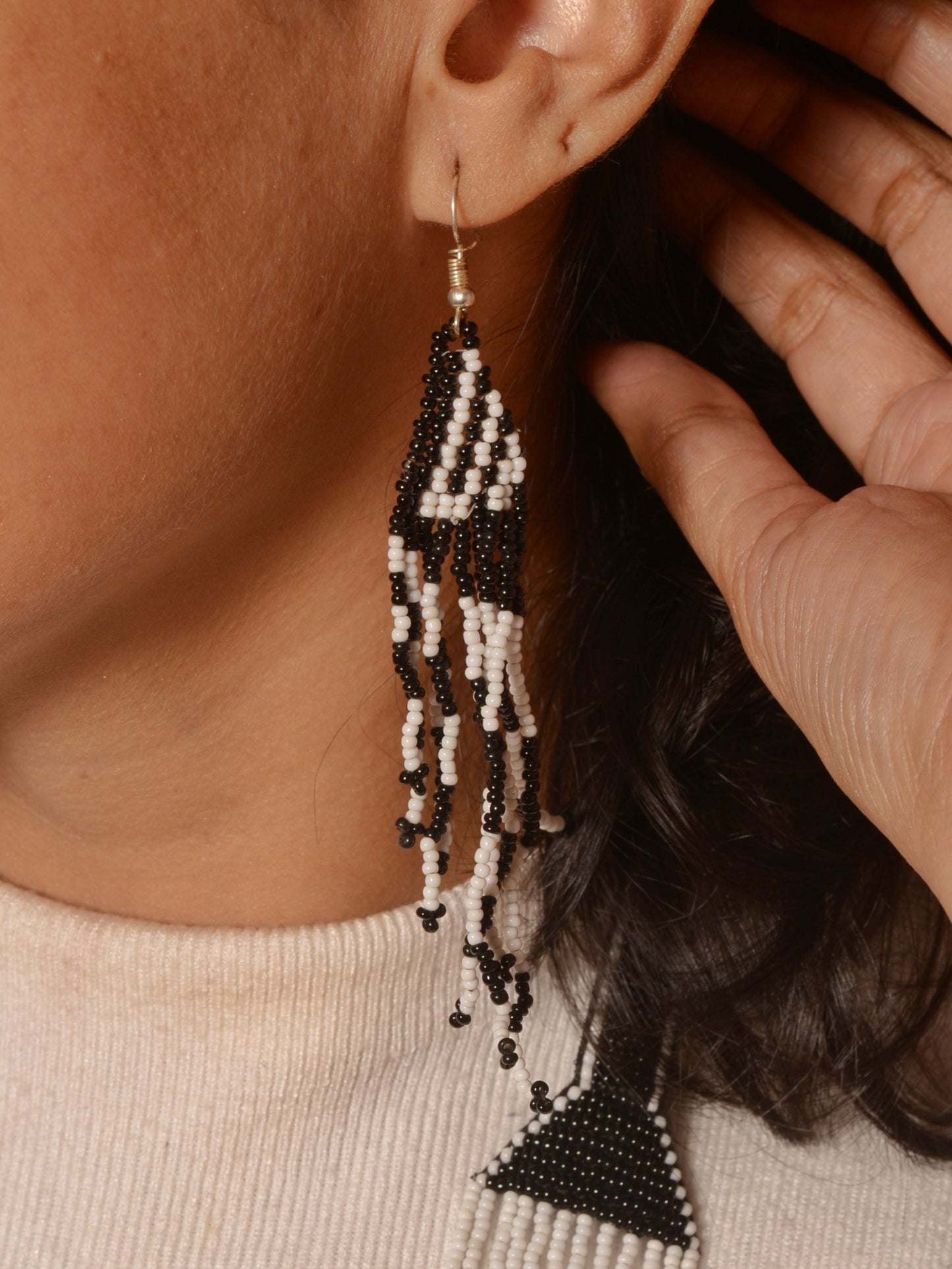 Hasida Beads Necklace & Earrings Set