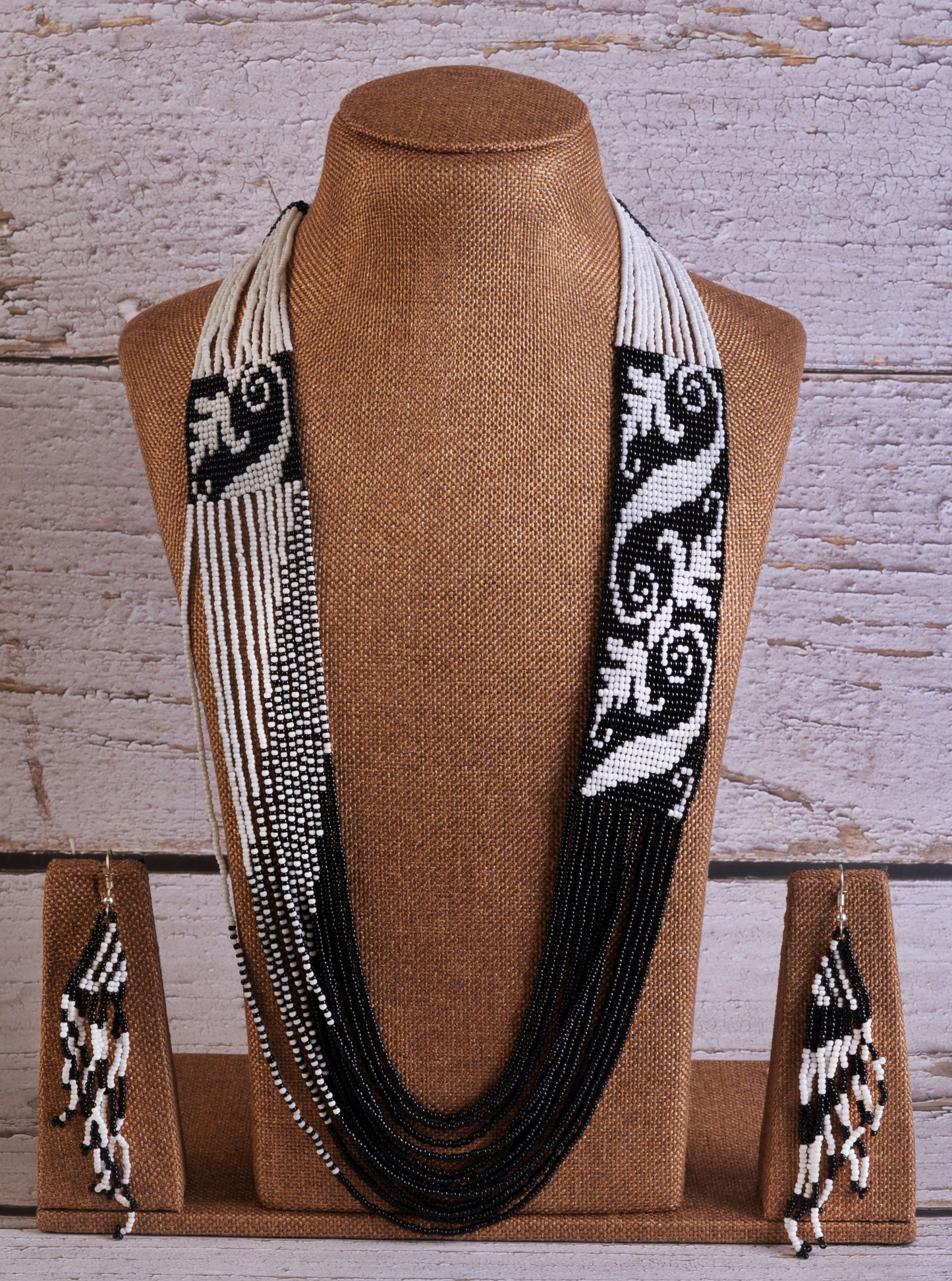 Hasida Beads Necklace & Earrings Set