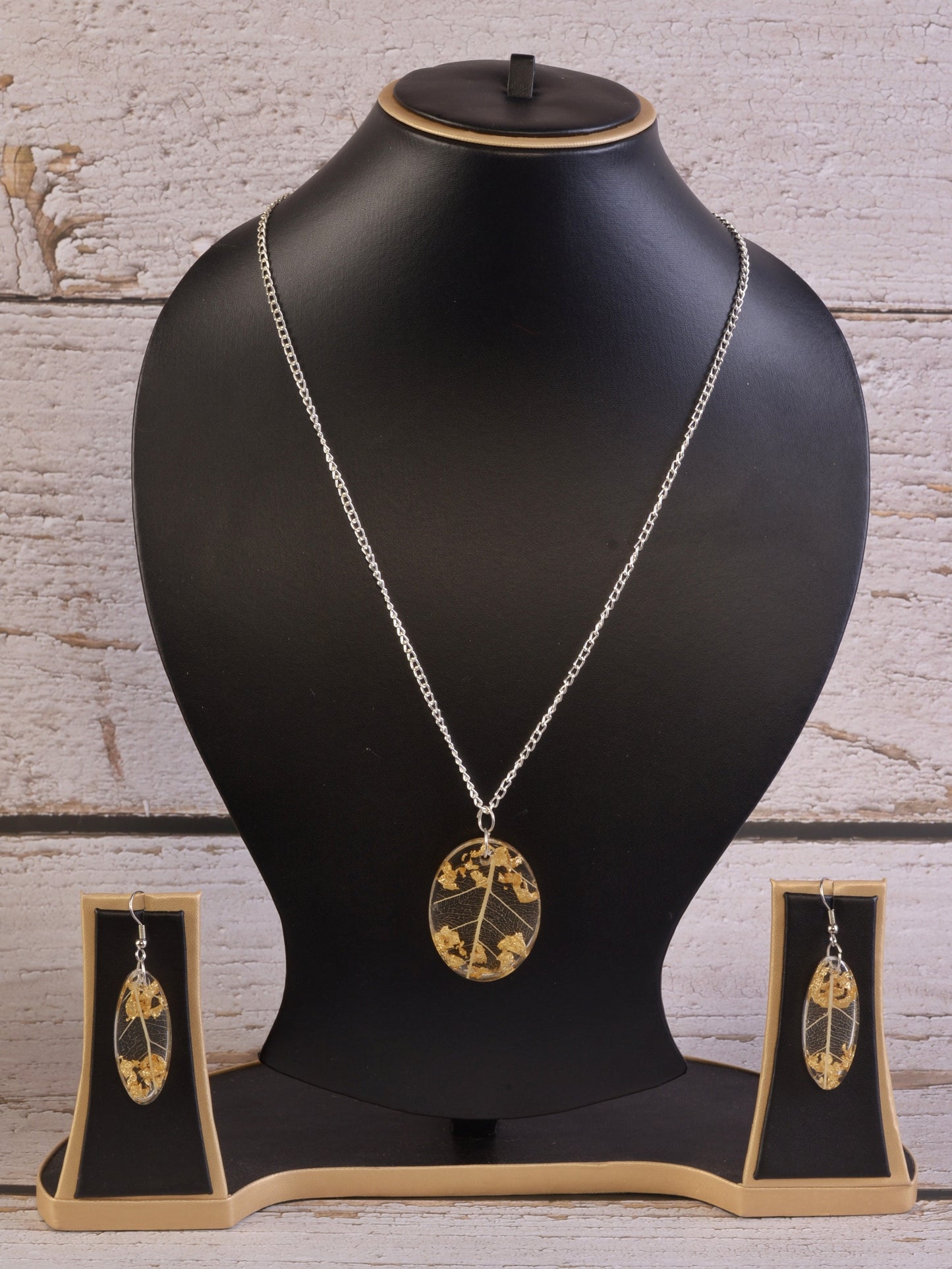 Isabella Resin Pendant & Earrings set