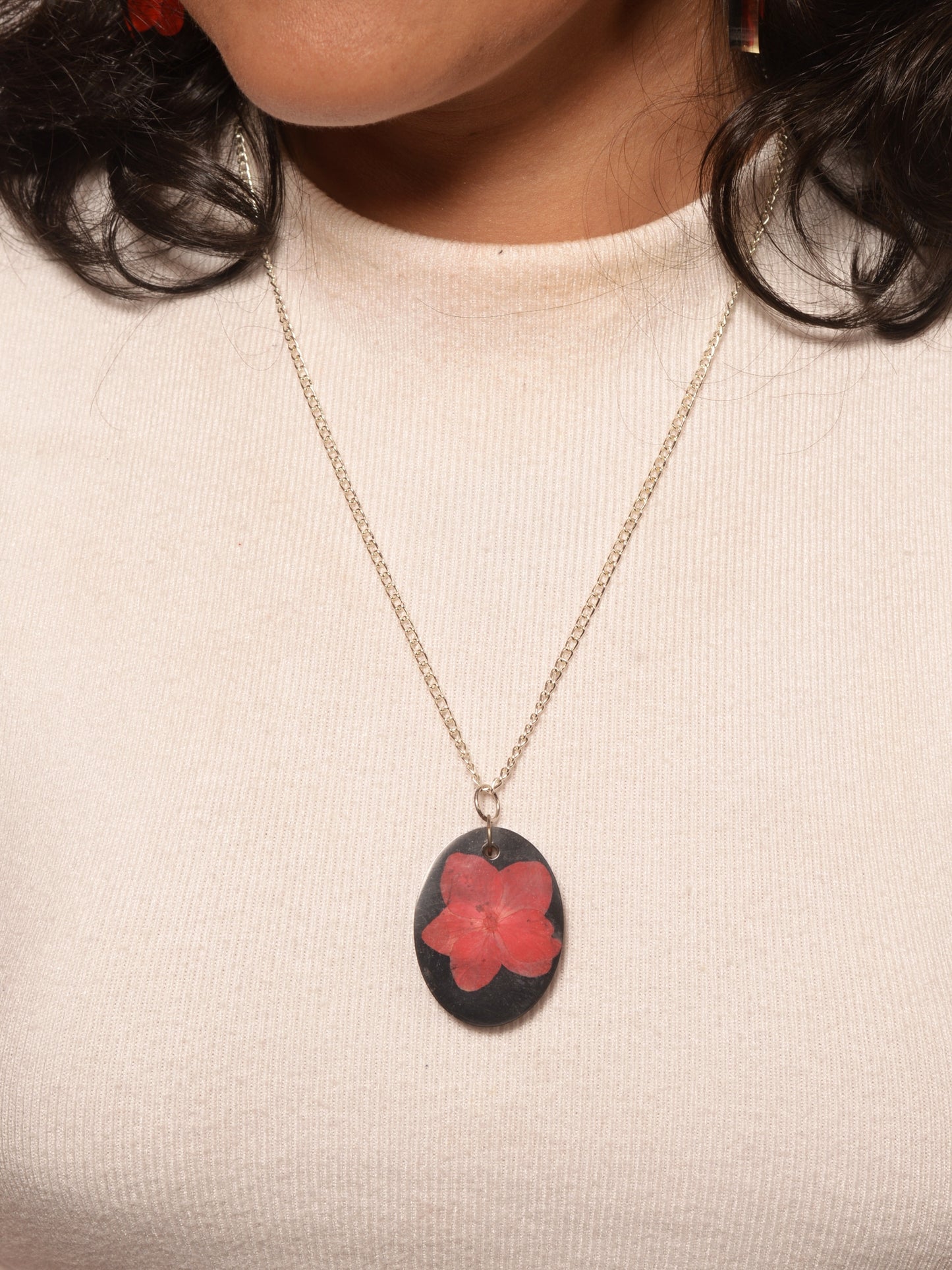 Clara Resin Pendant & Earrings set