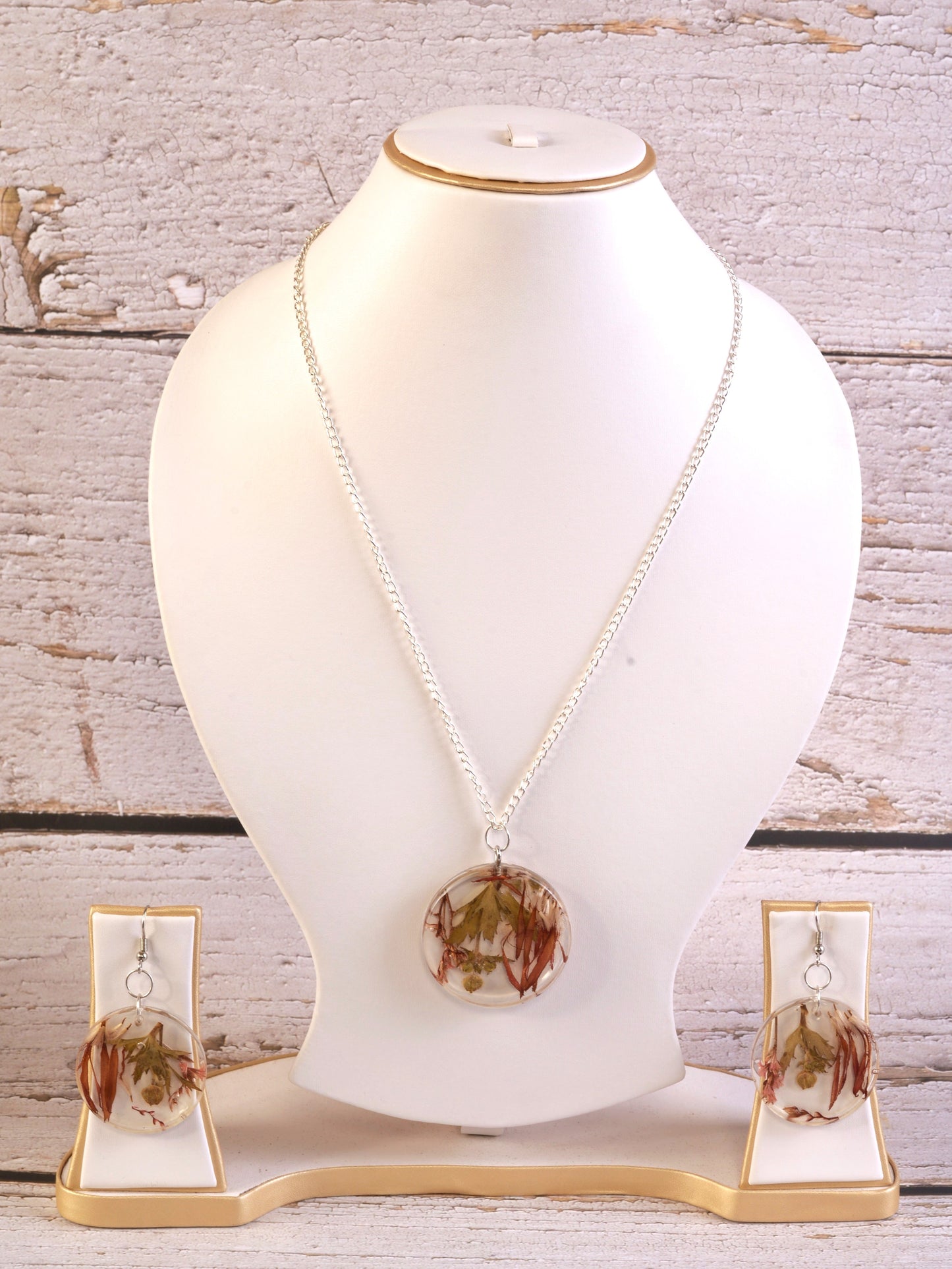 Mia Resin Pendant & Earrings set