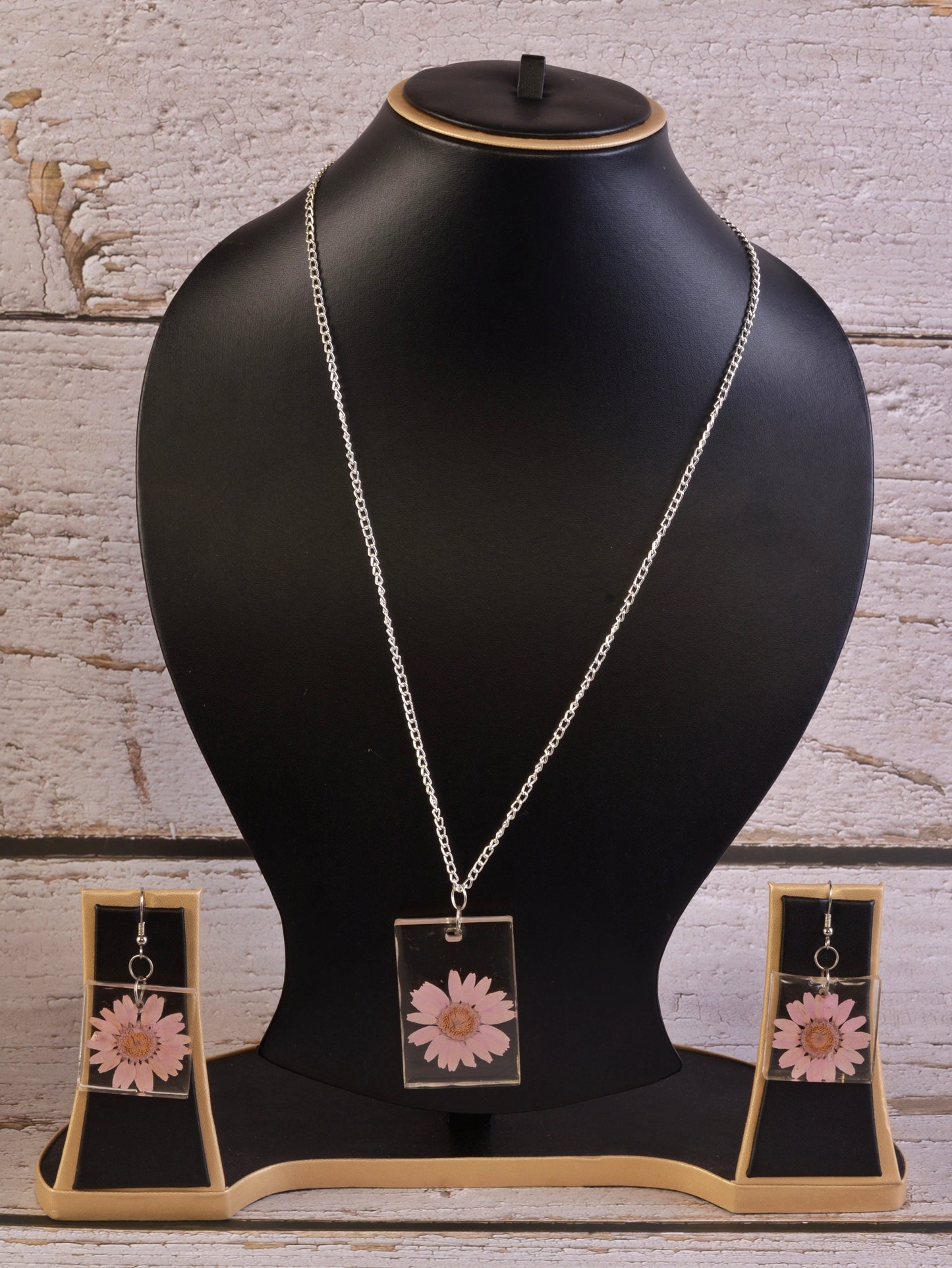 Anna Resin Pendant & Earrings set