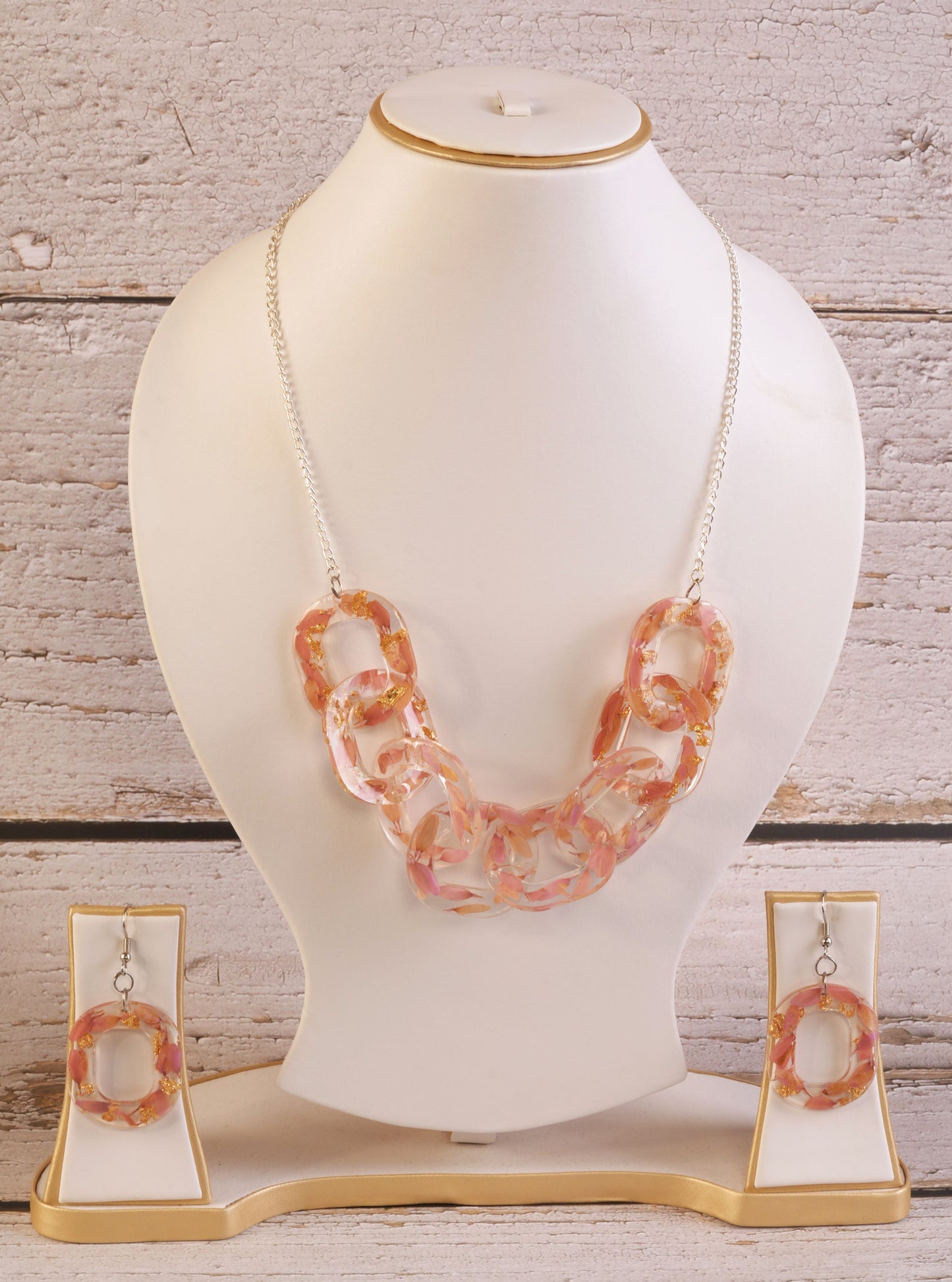 Dona Resin Pendant & Earrings set