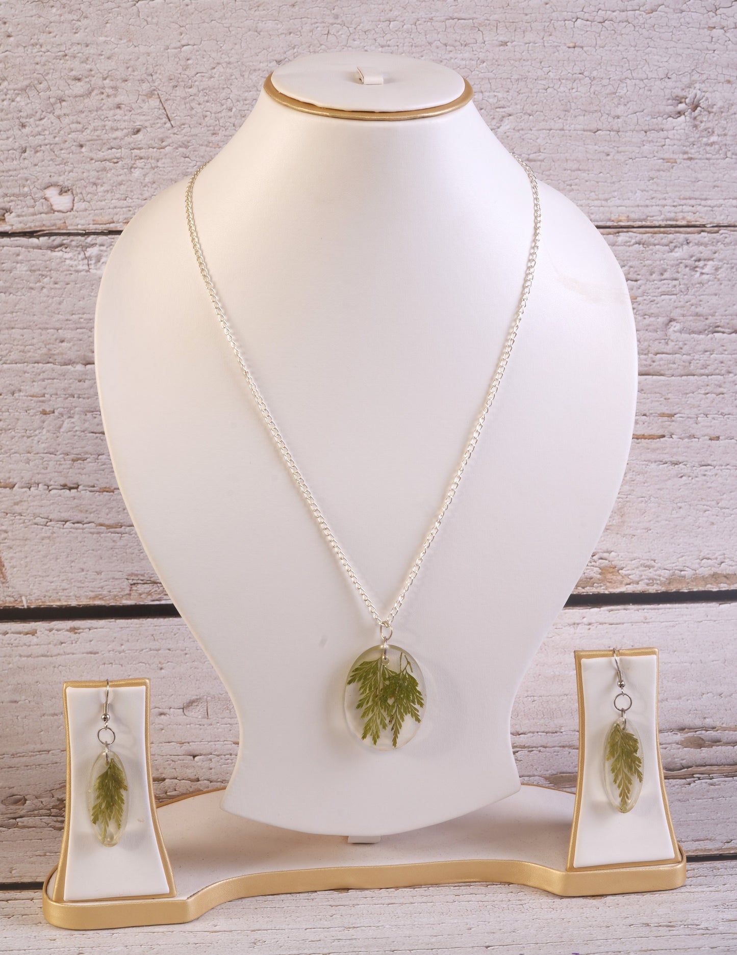 Sharon Resin Pendant & Earrings set
