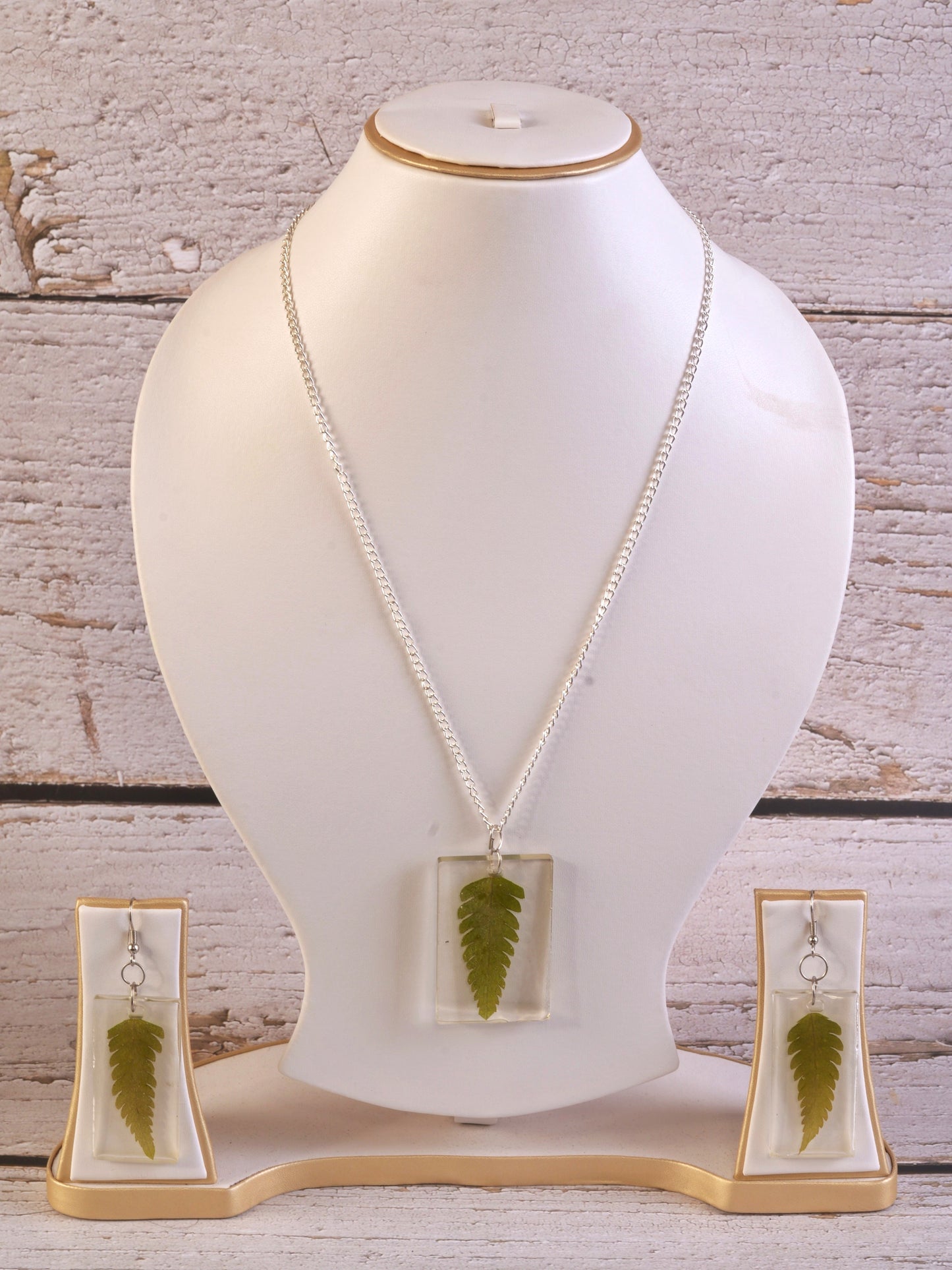 Jessica Resin Pendant & Earrings set
