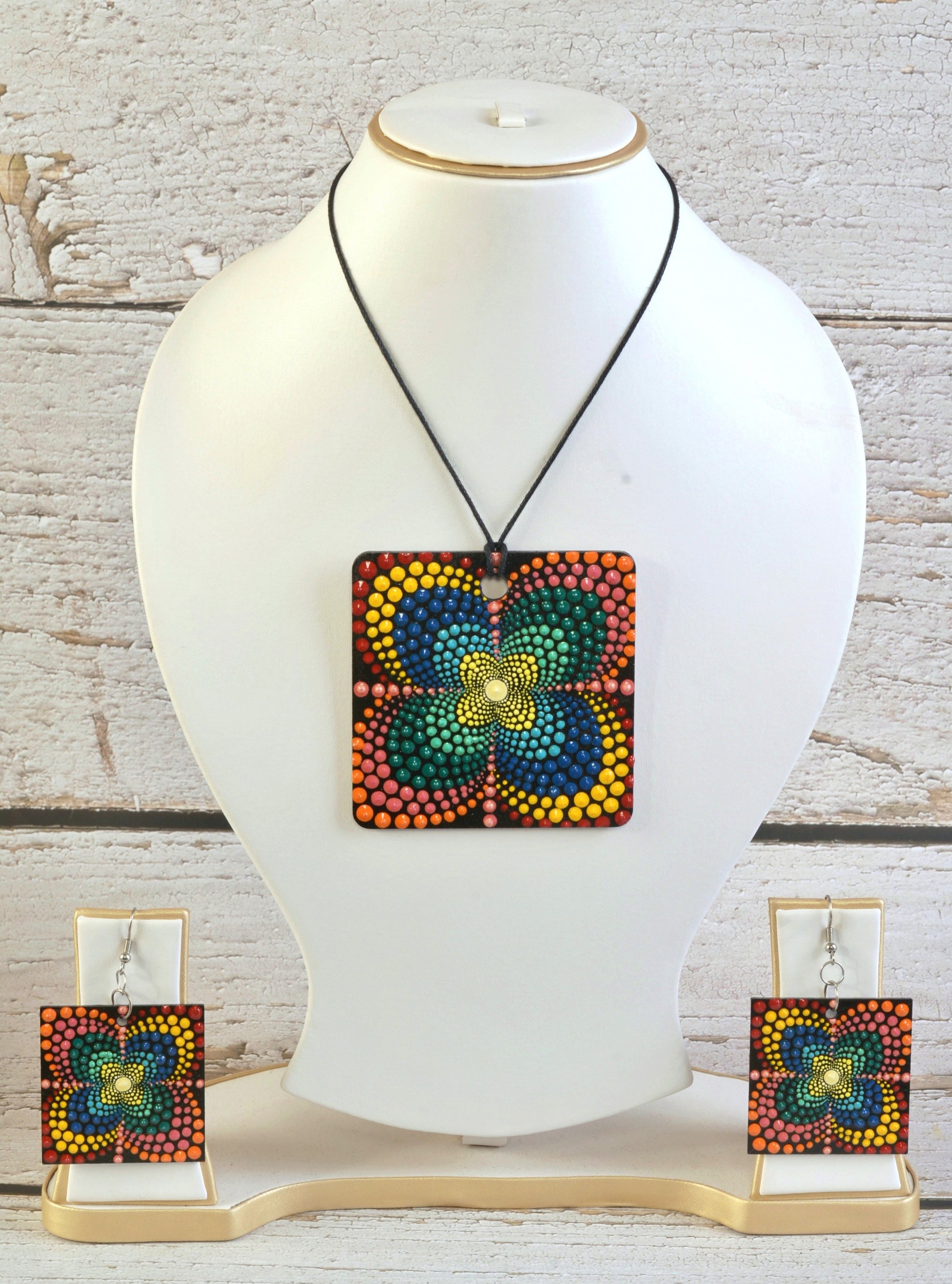 Sarika Mandala Pendant & Earrings set