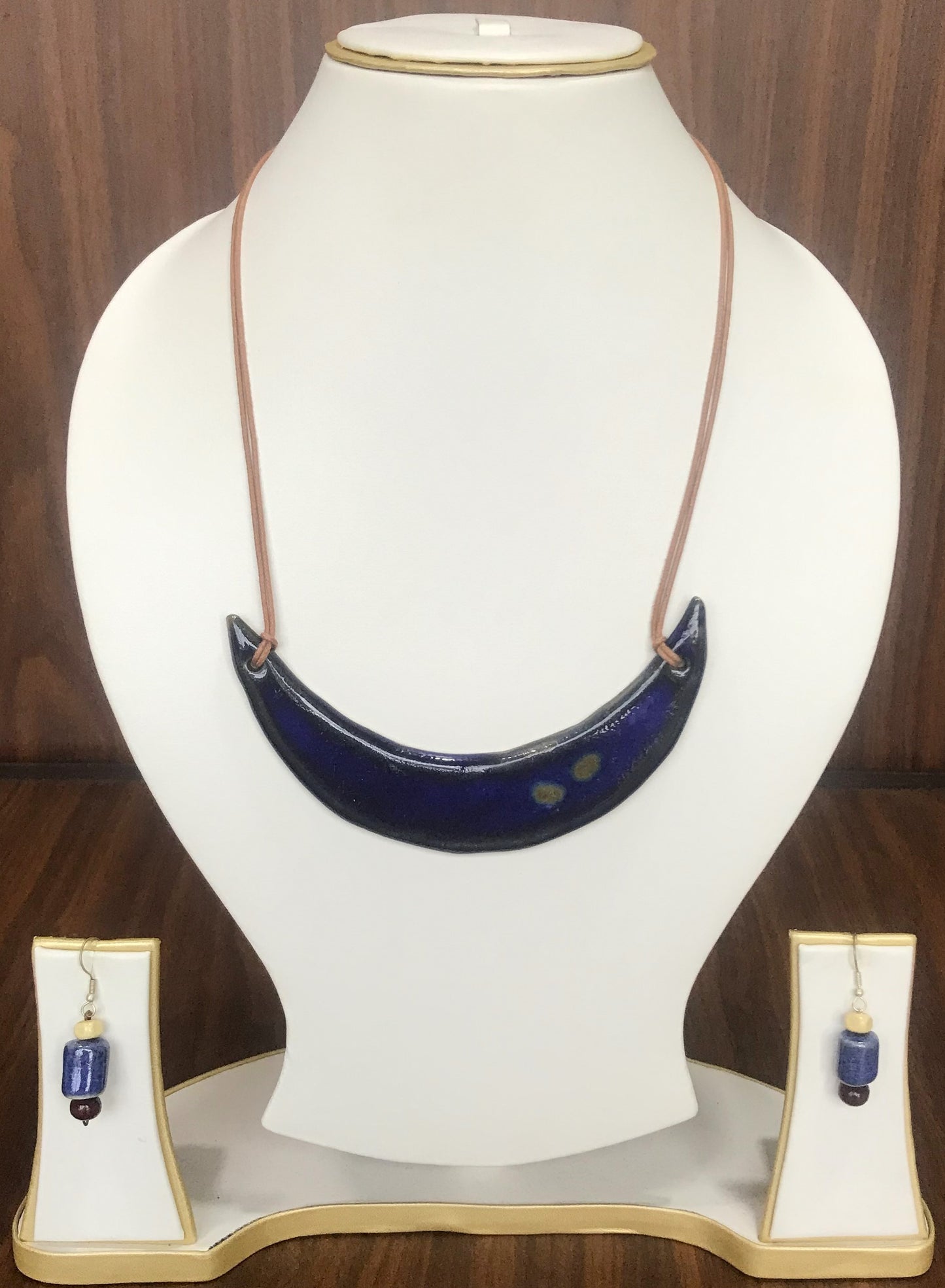 Ireene Ceramic Necklace & Earring set