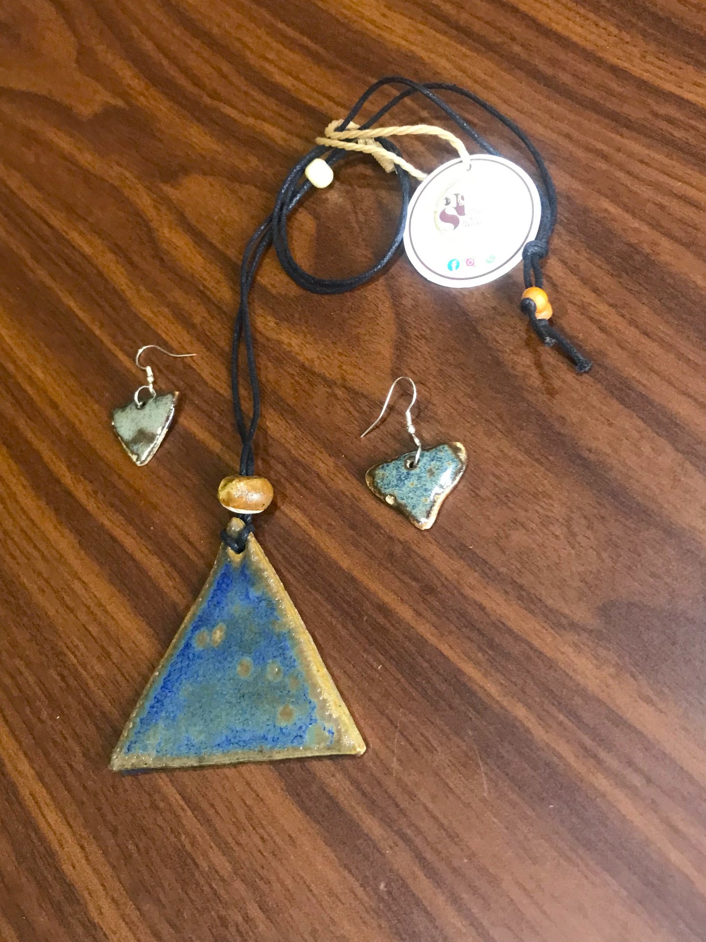 Ilianna Ceramic Necklace & Earring set