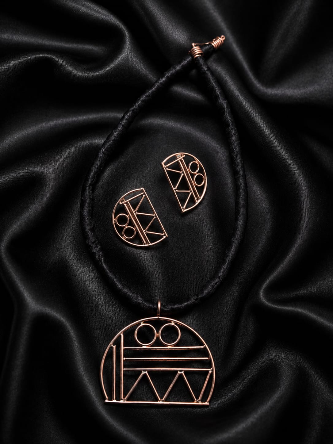 Pravya Copper Necklace & Earring set