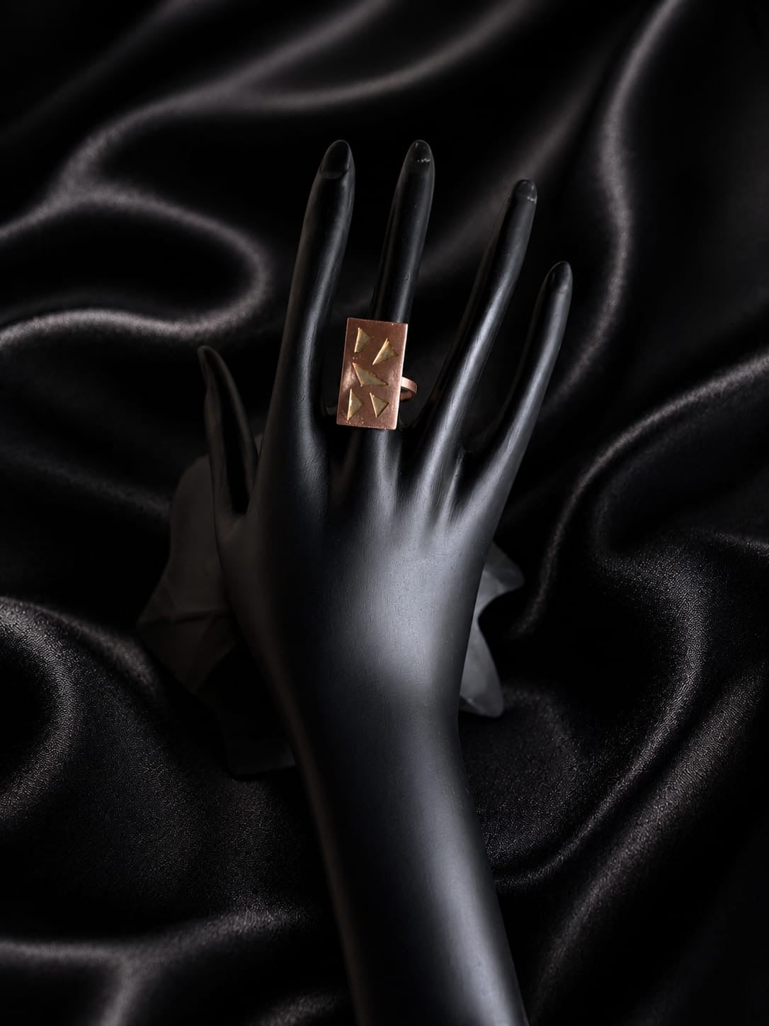 Ivanshika Copper & Brass Finger Ring