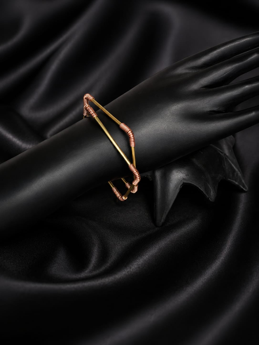 Medhasvi 2.6 Copper & Brass Bangle
