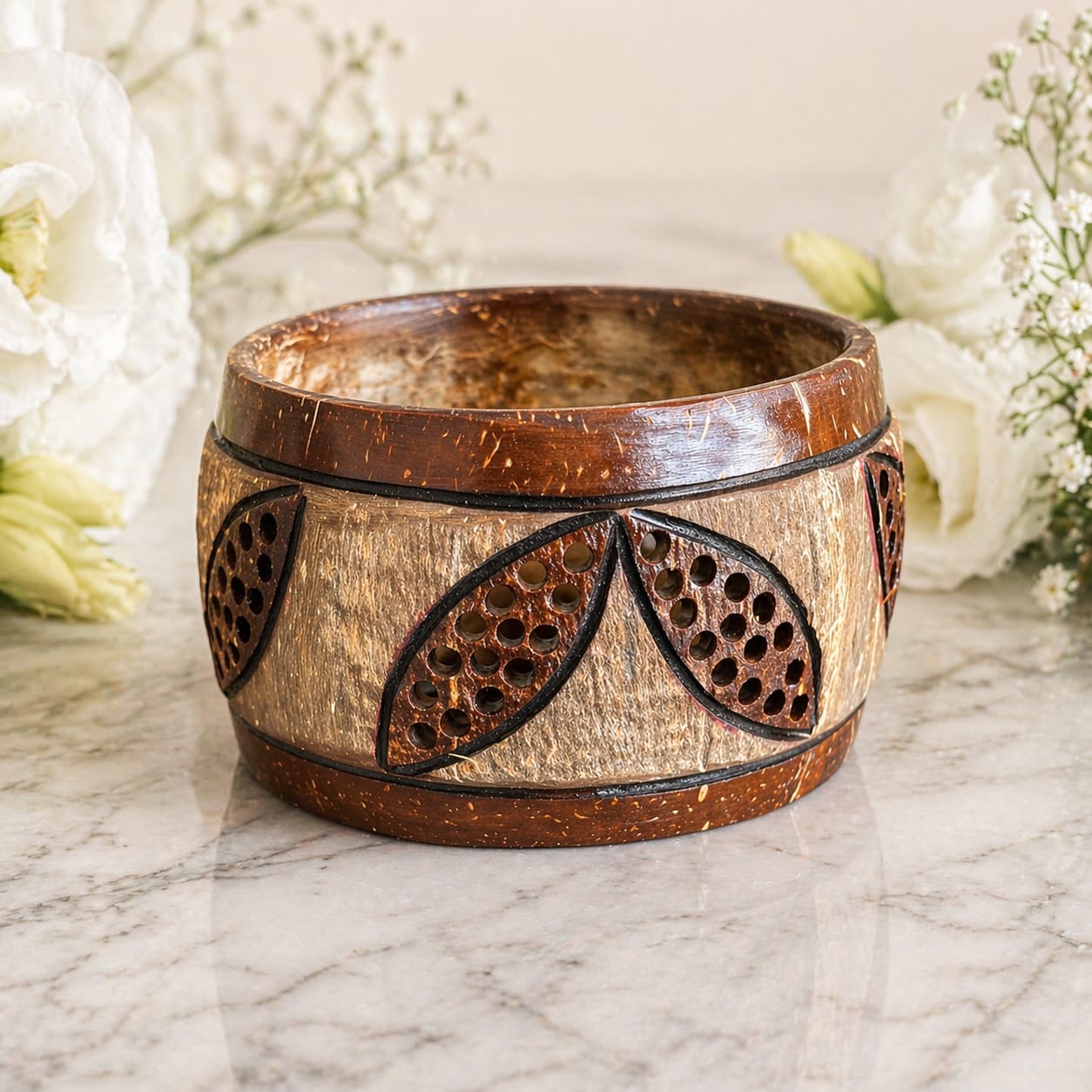 Misha Coco Shell Bangle