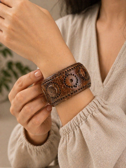 Driti Coco Shell Bangle