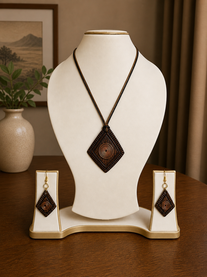 Siya Coco Shell Necklace & Earring set