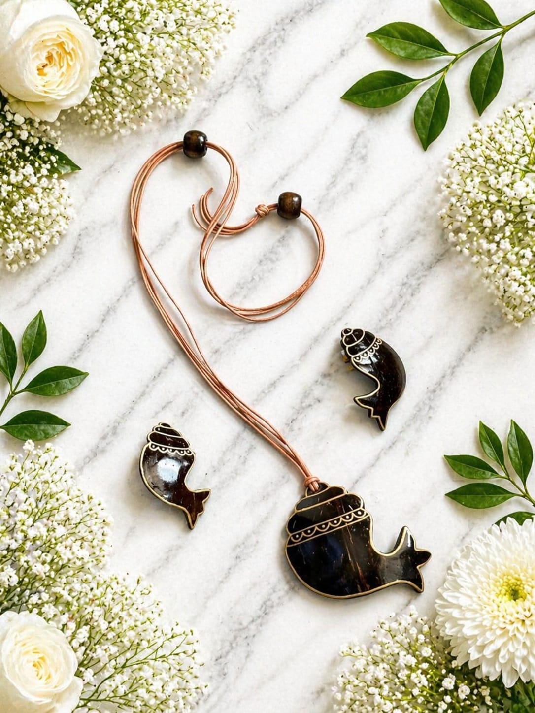 Nihira Coco Shell Necklace & Earring set