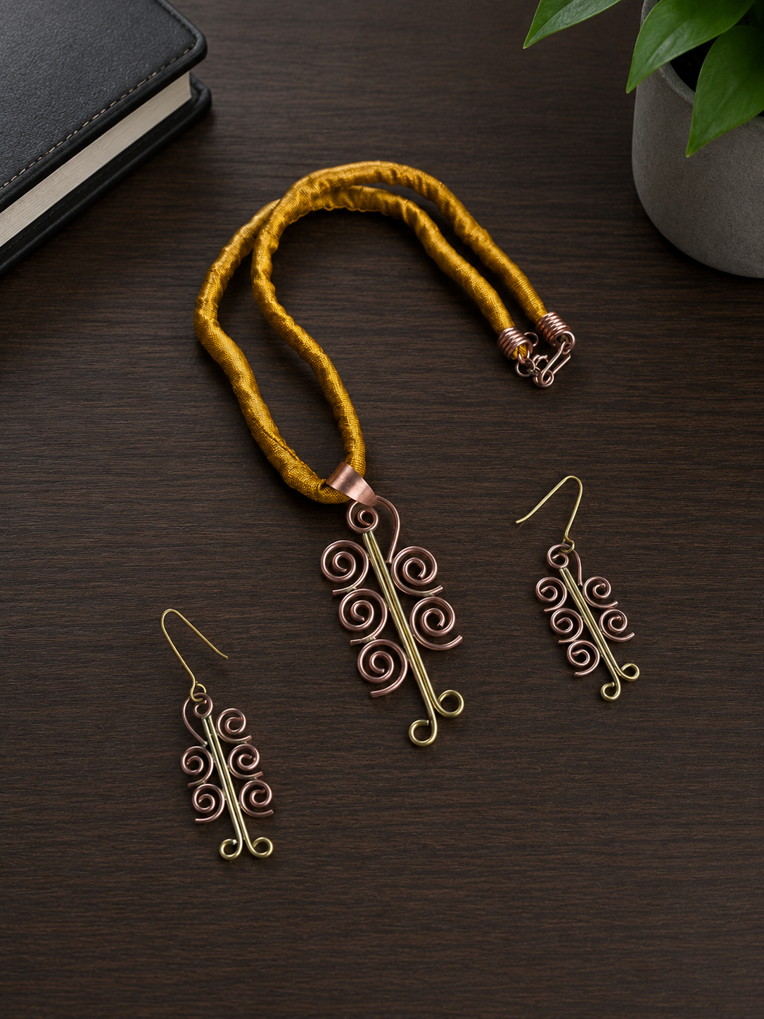 Leisha Copper Pendant & Earring set