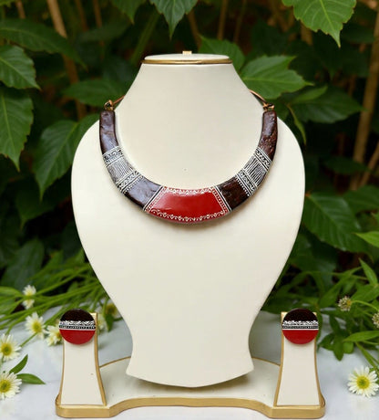 Krishika Coco Shell Necklace & Earring set