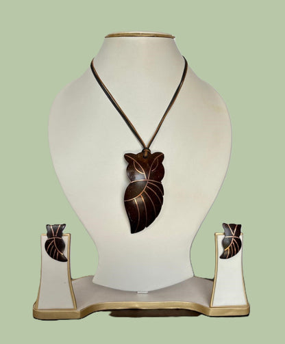 Anaya Coco Shell Necklace & Earring set
