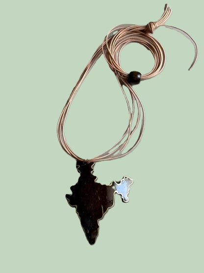 Shyla Coco Shell Pendant