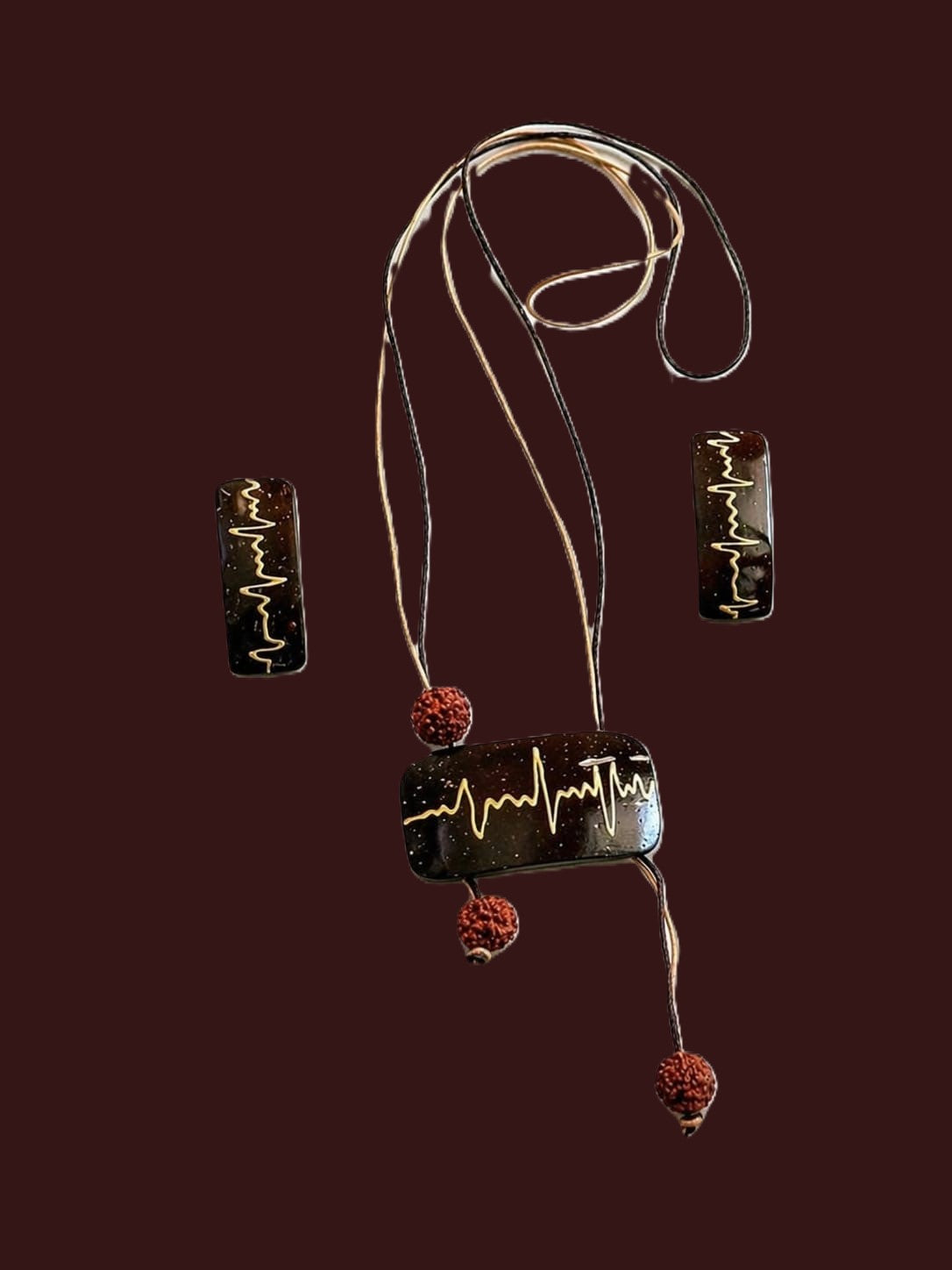Risha Coco Shell Necklace & Earring set