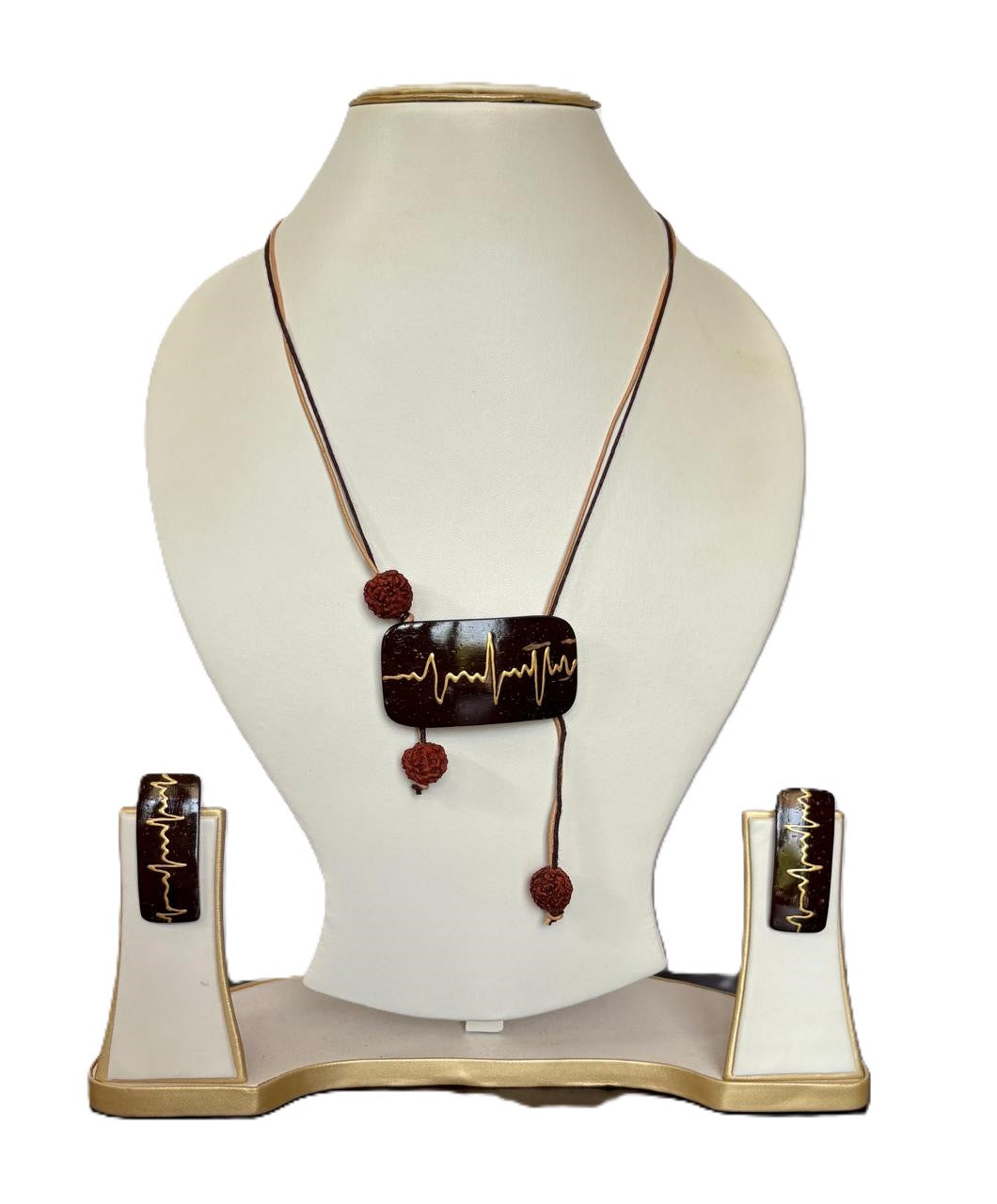 Risha Coco Shell Necklace & Earring set