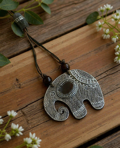 Samanvi Clay Necklace & Earring set