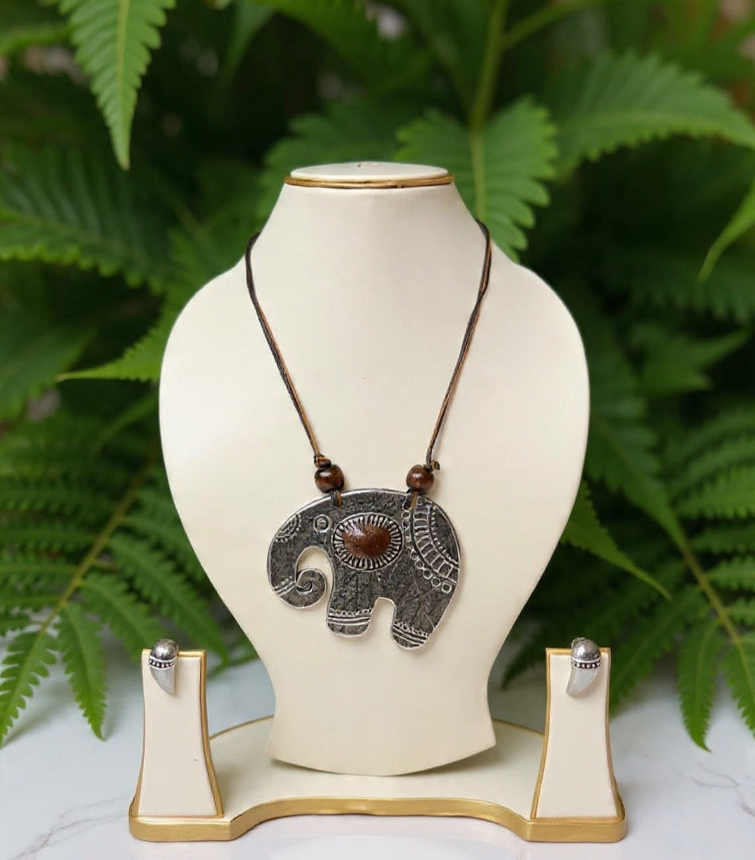Samanvi Clay Necklace & Earring set