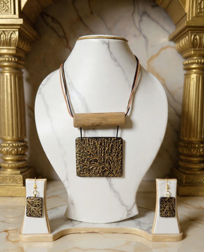 Dira Clay Necklace & Earring set